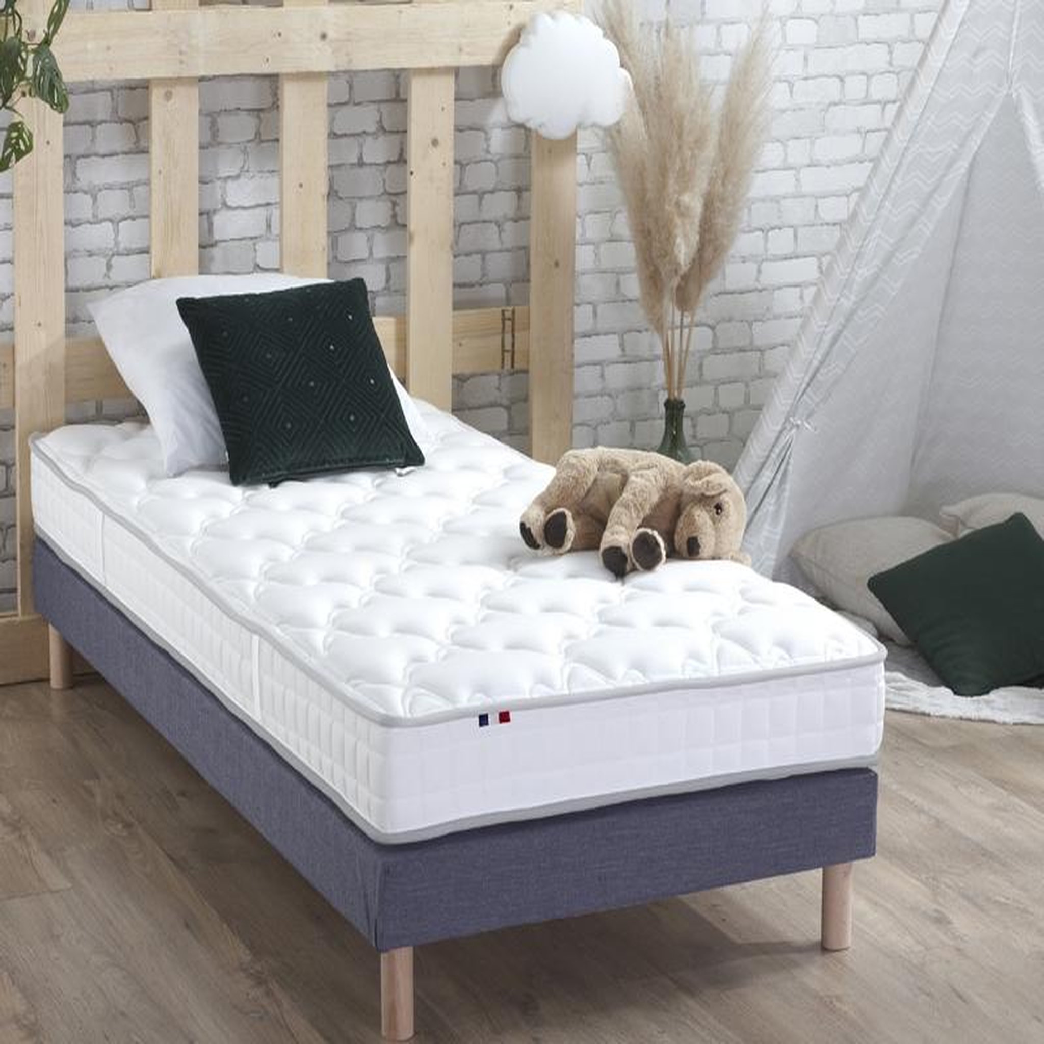 Voir la diapositive 2 : Matelas mousse 90x190 cm MODERATO