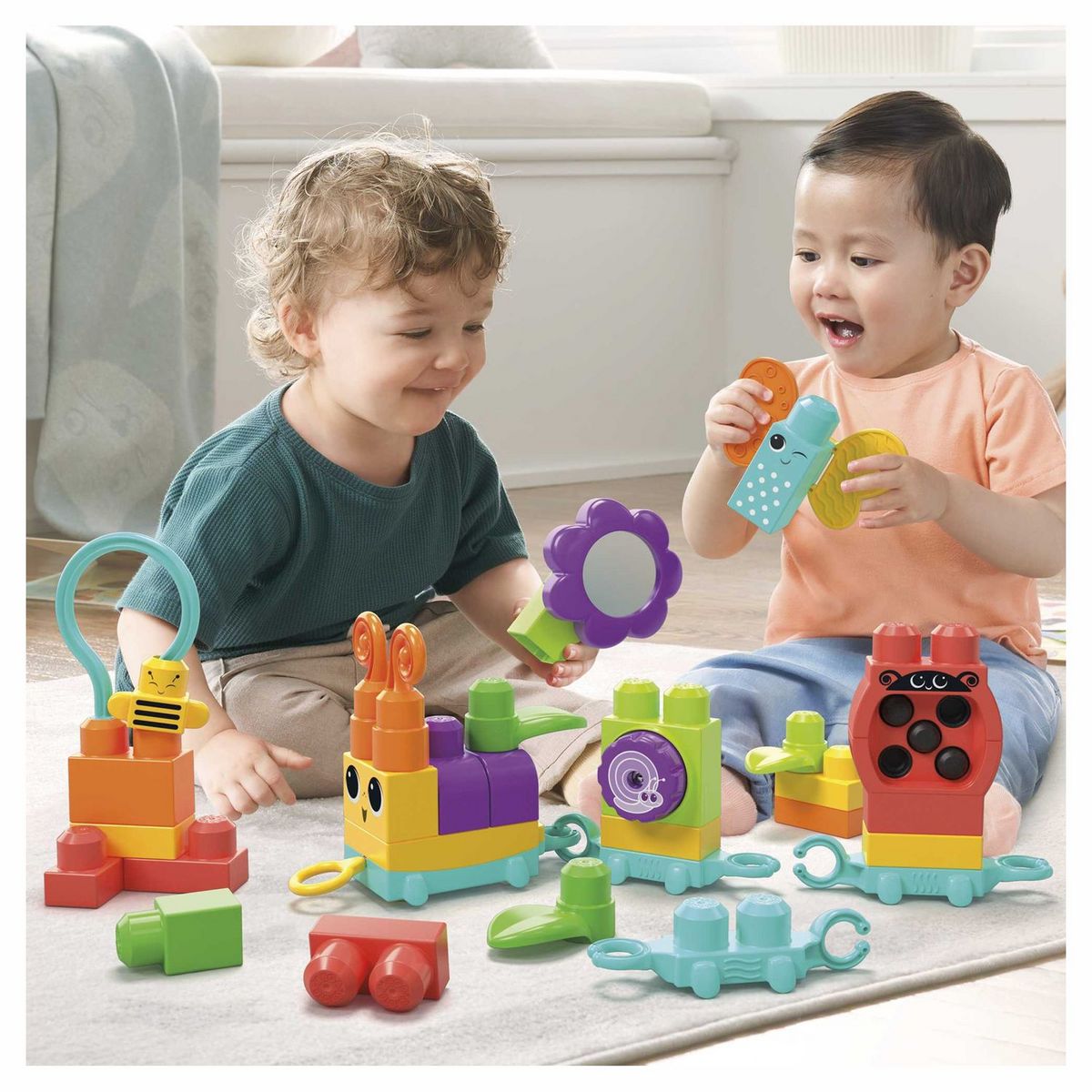 MATTEL Chenille des sens à construire