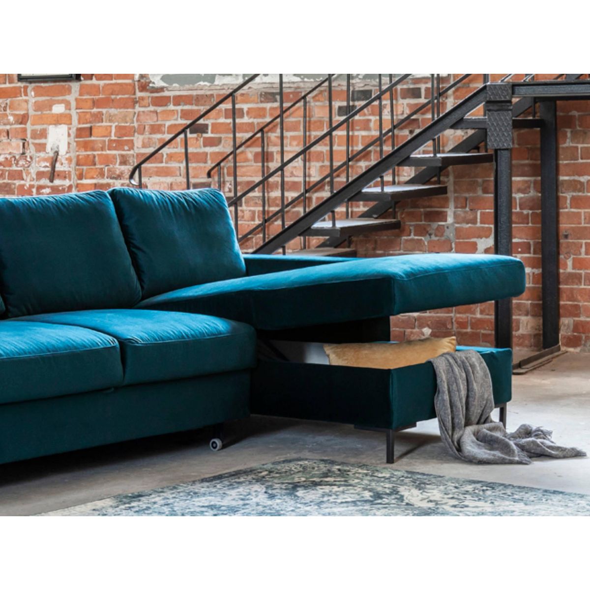 BEST MOBILIER Lilly - canapé d'angle droit - 4 places - convertible avec coffre - en velours