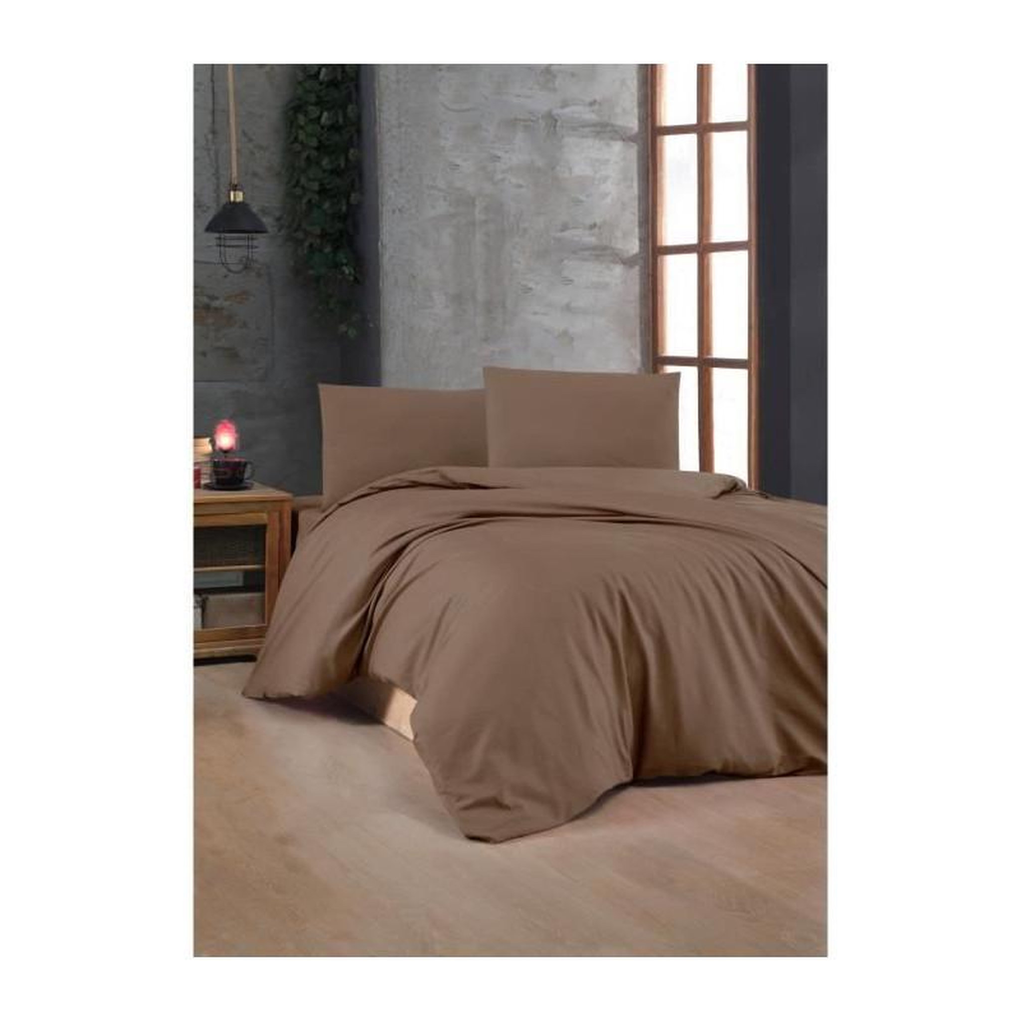 GENERIQUE Parure de lit - 1 housse de couette 220 x 240 cm + 2 taies d'oreiller 60 x 60 cm - 100% coton renforcé - Brun