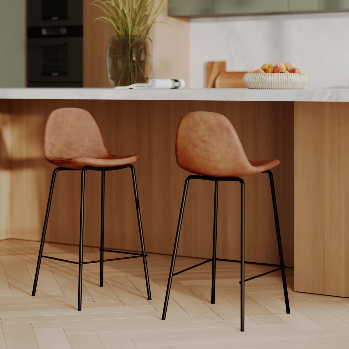 Rendez vous déco Lot de 2 chaises pour îlot central 65 cm en cuir synthétique marron - Henrik