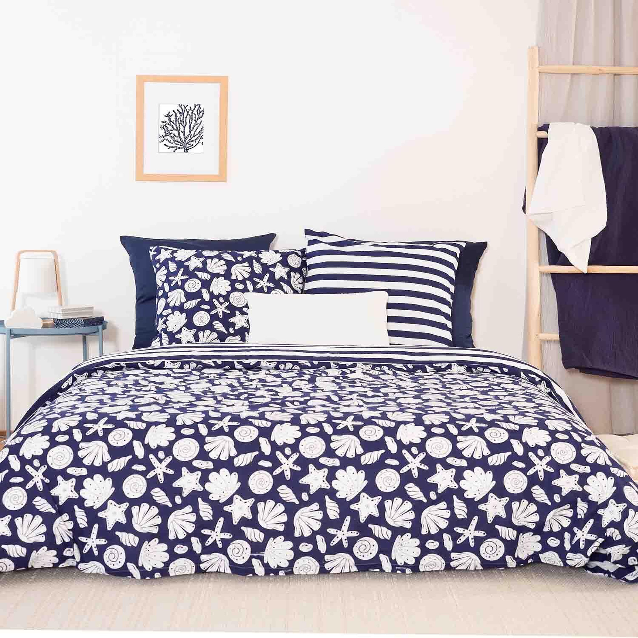 Home collection Parure housse de couette 100% coton 57fils capri. Coloris disponibles : Bleu