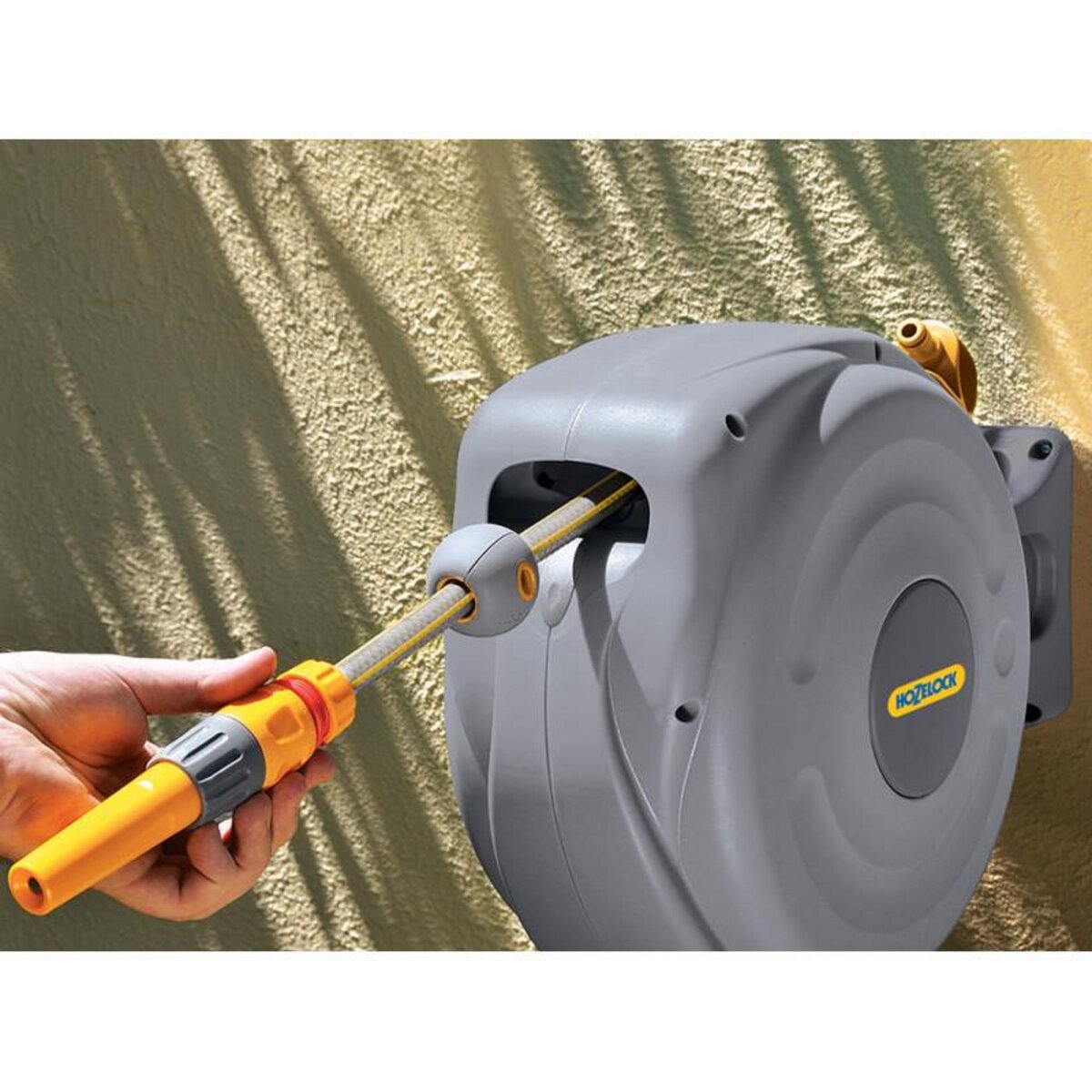 Hozelock Dévidoir caréné fixation murale enroulement automatique Auto Reel avec tuyau (10 m)
