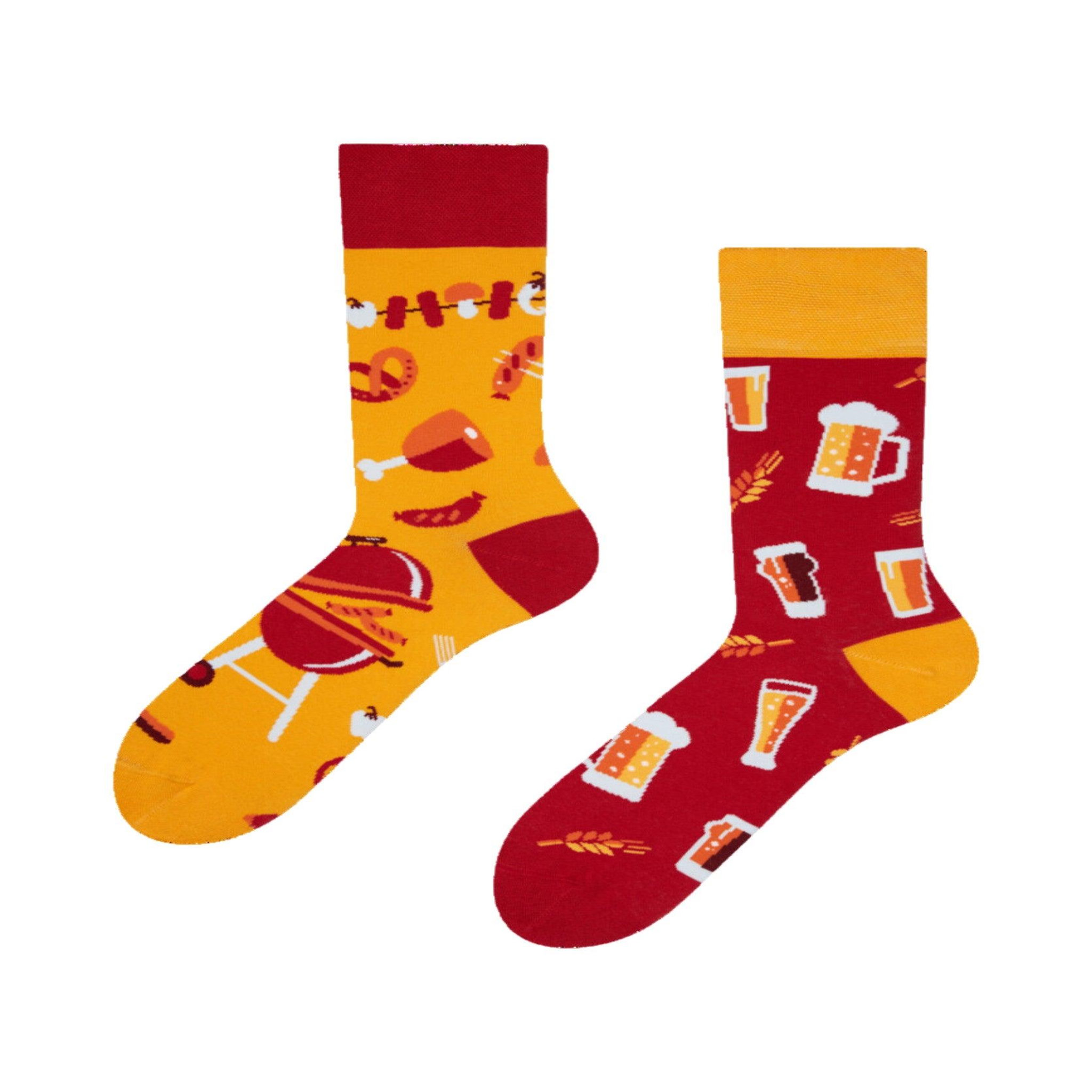 DEDOLES Chaussettes bières et barbecue. Coloris disponibles : Multicolore