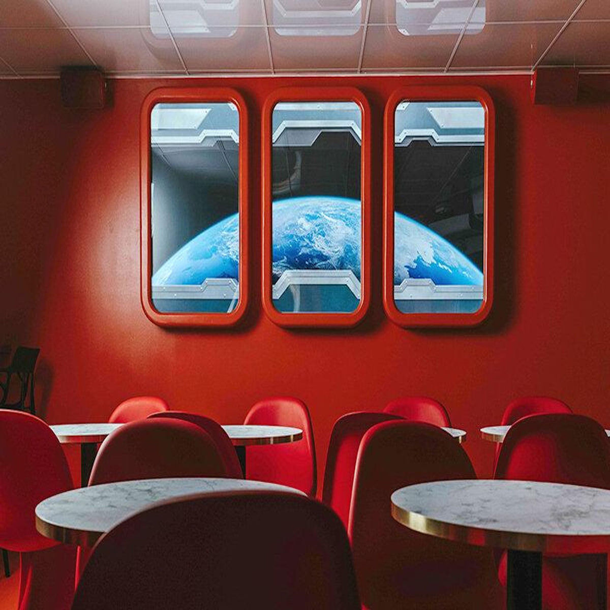 Smartbox Un dîner parisien stylé chez Unplug : trois plats & cocktail pour deux - Coffret Cadeau Gastronomie