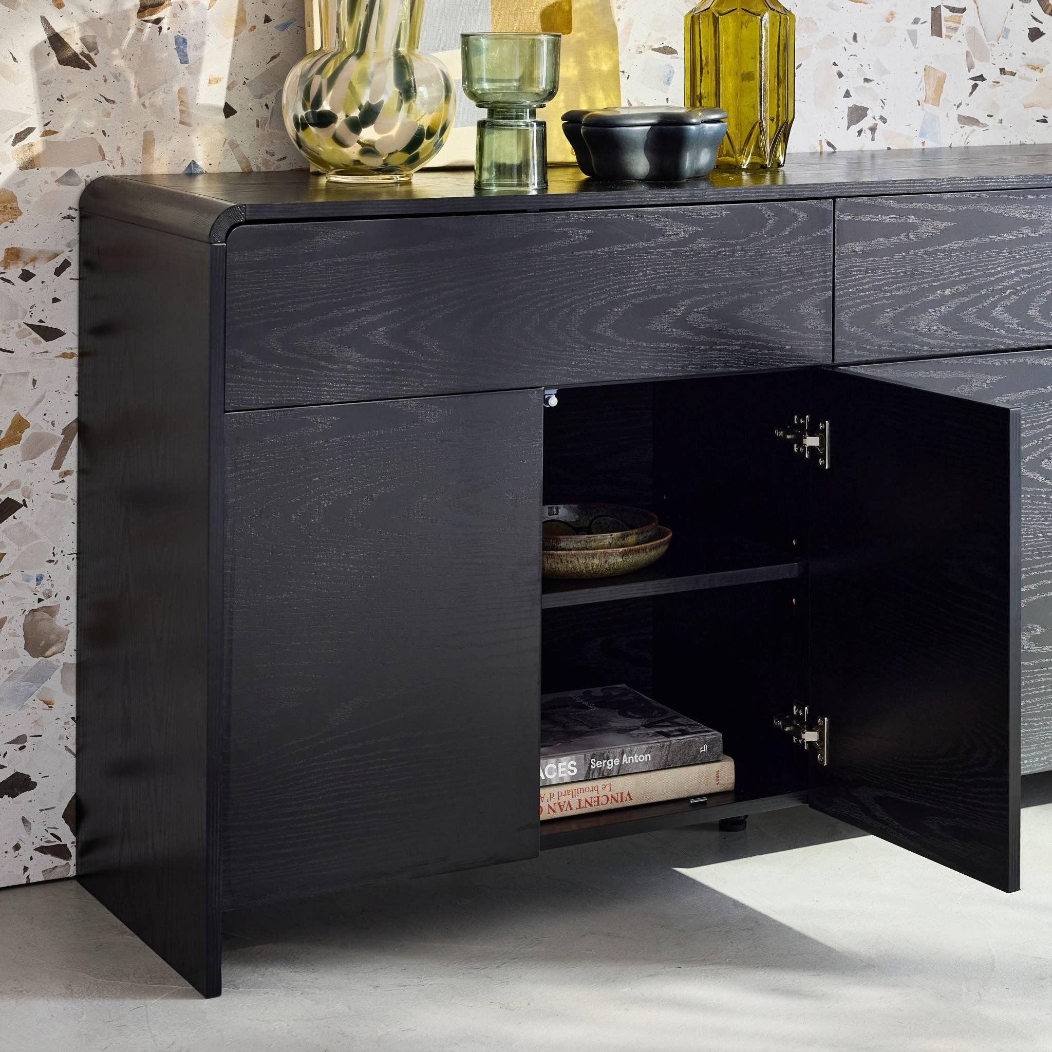 Voir la diapositive 4 : SWEEEK Buffet de rangement. buffet bas. 2 tiroirs 4 portes effet bois noir arrondi