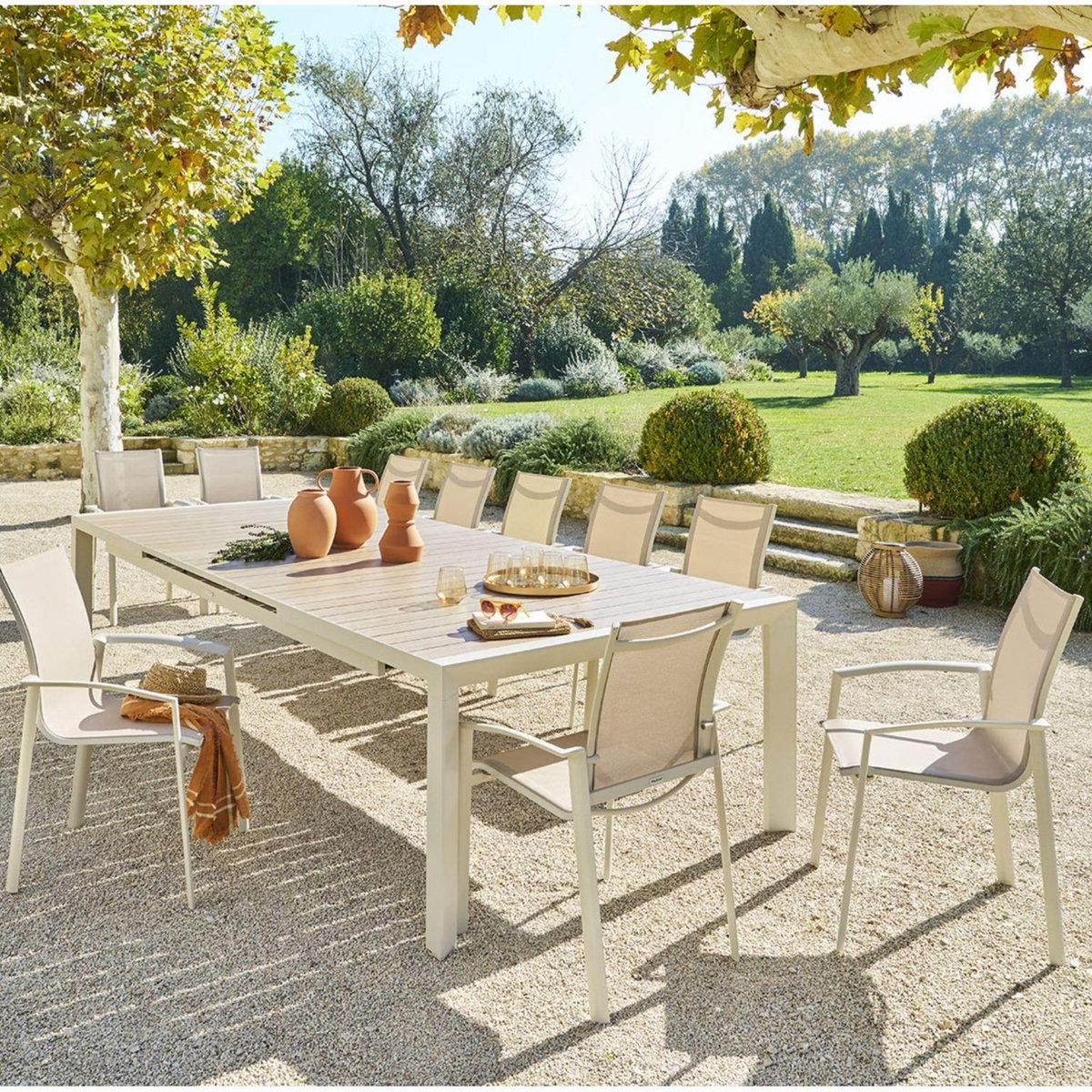 HESPERIDE Table de jardin extensible en aluminium effet bois 14 places EVASION