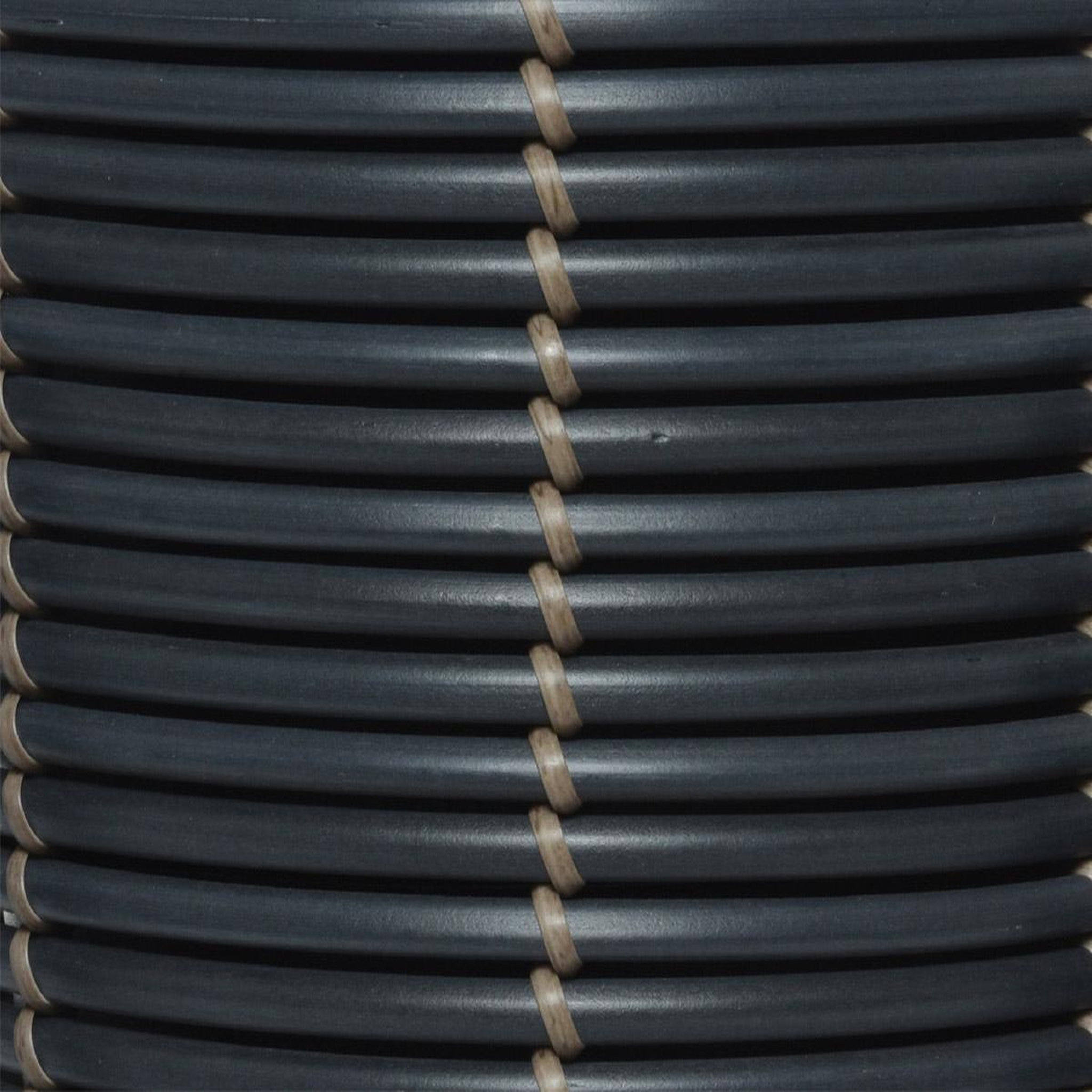 Voir la diapositive 2 : JARDIDECO Lot de 2 cache-pots en polyrotin anthracite rond sur pieds - Jardideco