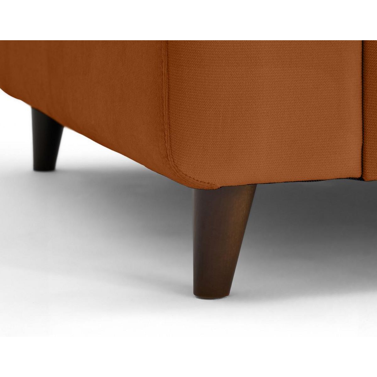 LISA DESIGN Brooke - fauteuil en velours pieds en bois