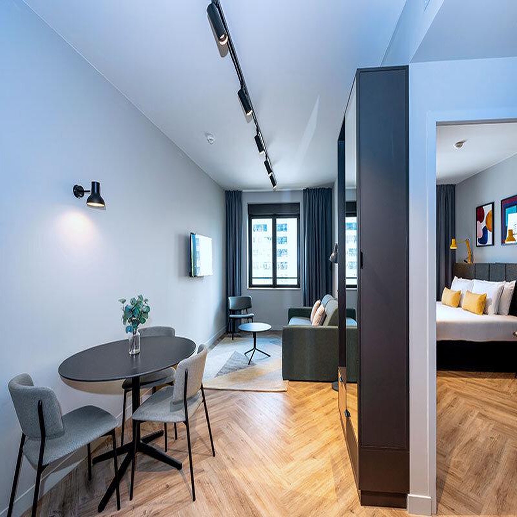 Voir la diapositive 2 : Smartbox Séjour de 3 jours en studio à la défense à paris - coffret cadeau séjour