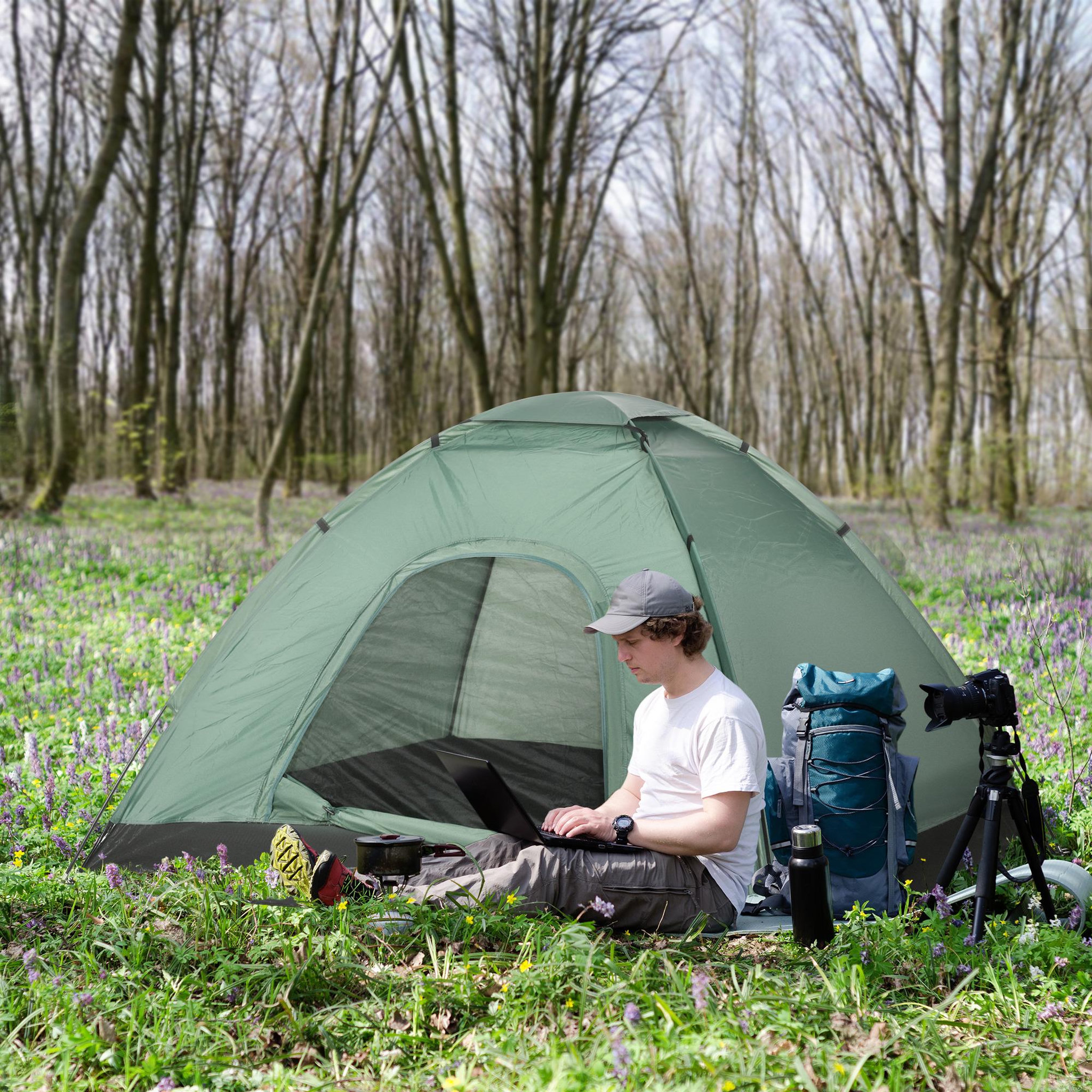 Voir la diapositive 2 : OUTSUNNY Tente de camping 2 personnes dim. 206l x 152l x 110h cm - portes zippée, poche rangement sac de transport inclus - fibre verre polyester oxford vert