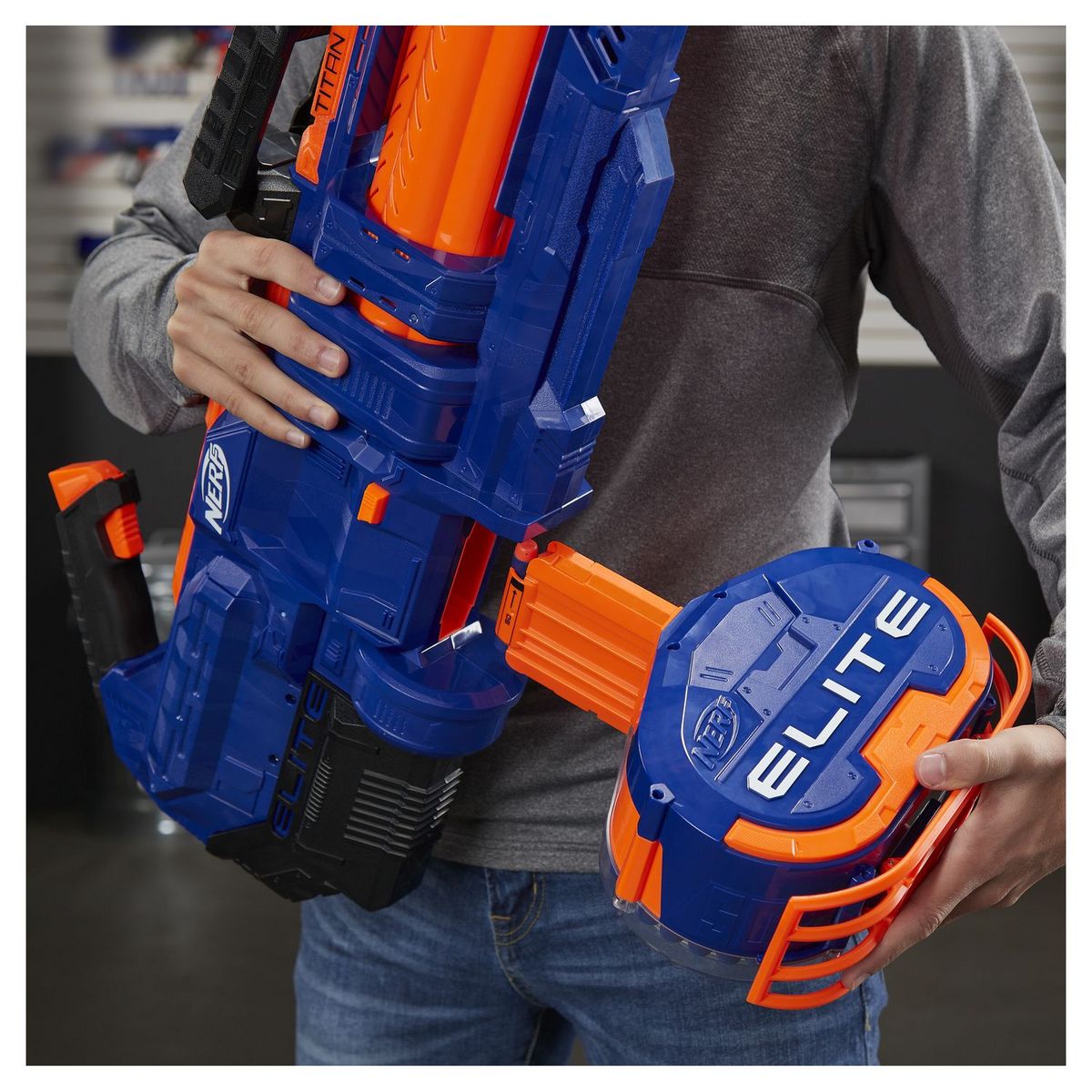 HASBRO Nerf Elite Titan et Flechettes Nerf Elite Officielles