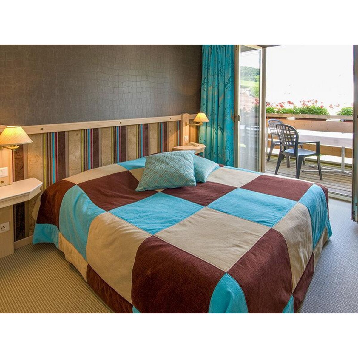 Smartbox Séjour en famille près de Colmar : 3 jours avec accès au sauna dans un village pittoresque - Coffret Cadeau Séjour