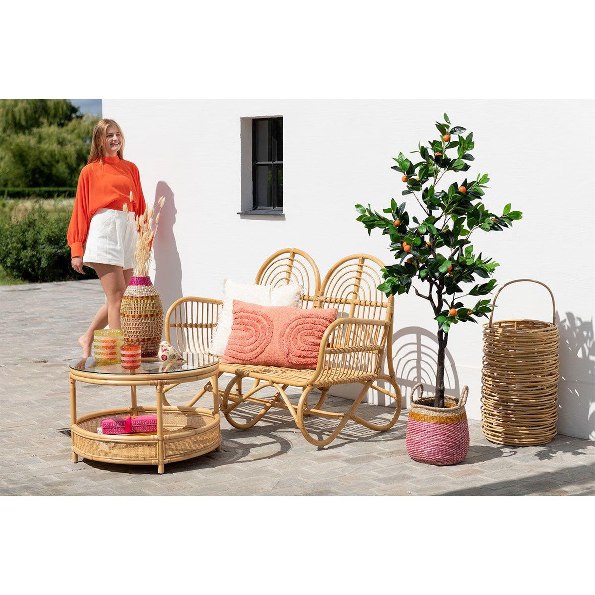 Voir la diapositive 6 : J-LINE Table basse en rotin  jovelyne  70cm naturel