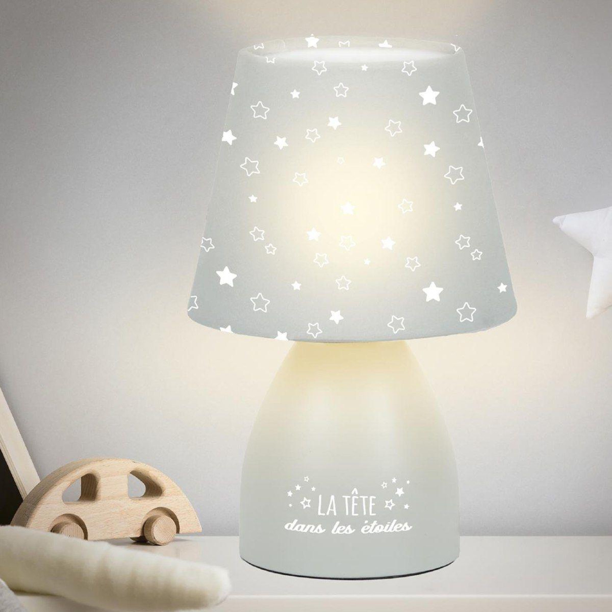Voir la diapositive 2 : HOME DECO KIDS Lampe de chevet enfant  étoiles  19cm gris