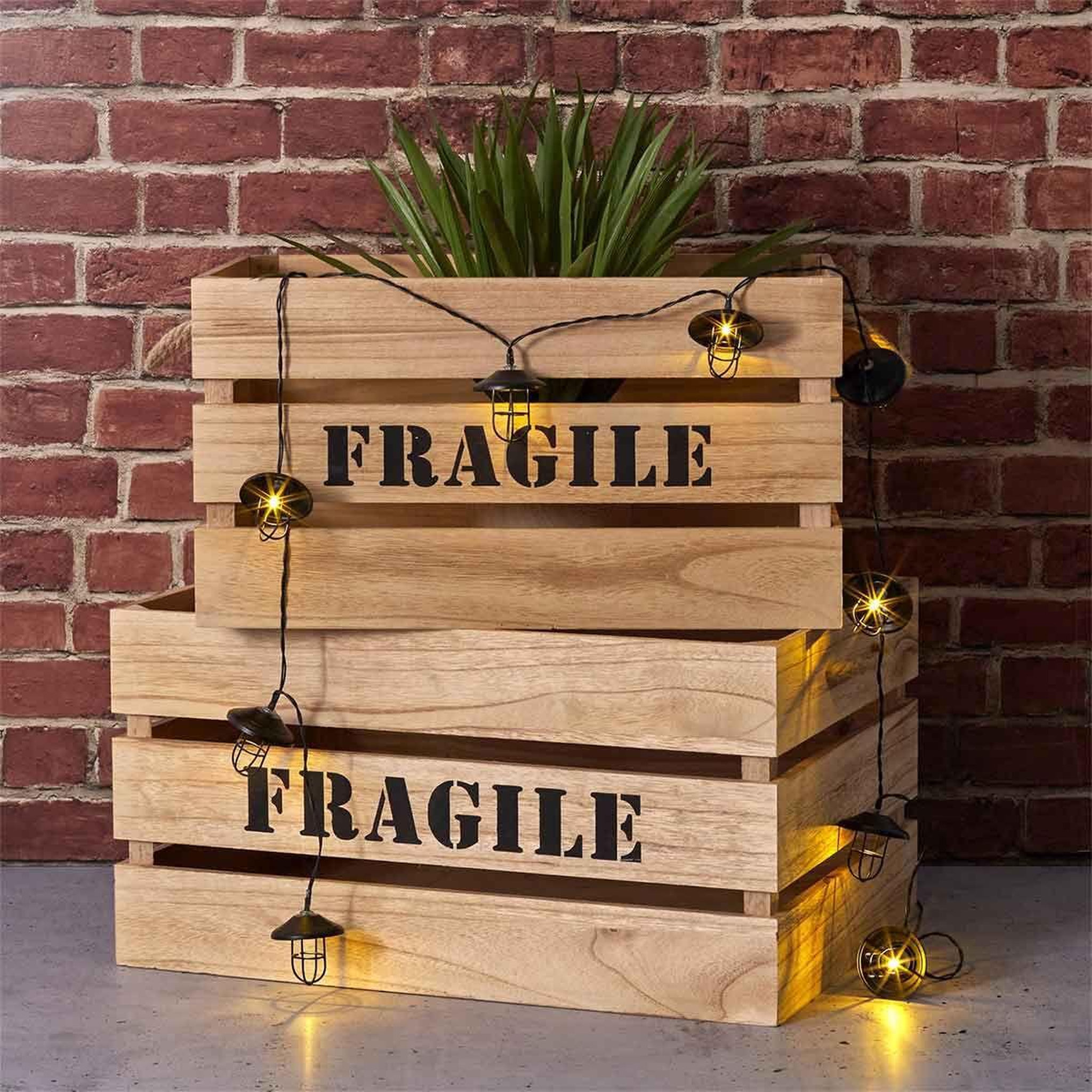 Voir la diapositive 5 : The Home Deco Factory Guirlande lumineuse 10 led  lanterne  192cm noir