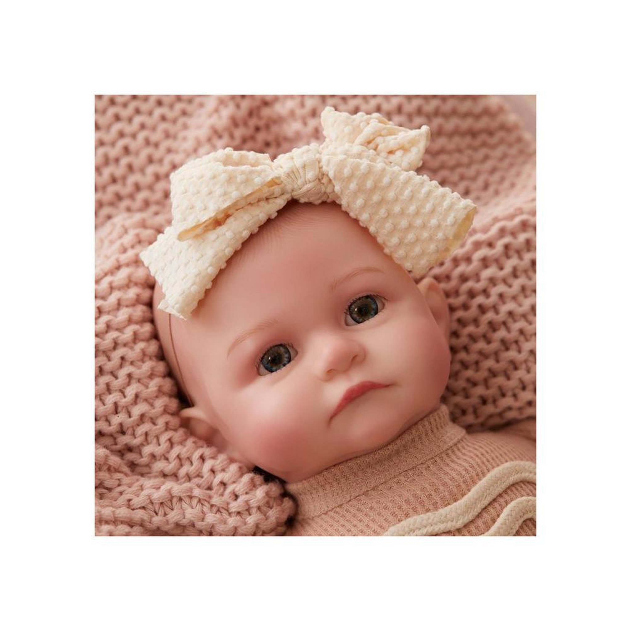 Voir la diapositive 5 : Poupée réaliste BABY born Real fille 43 cm peau claire yeux ouverts, avec couffin magnétique