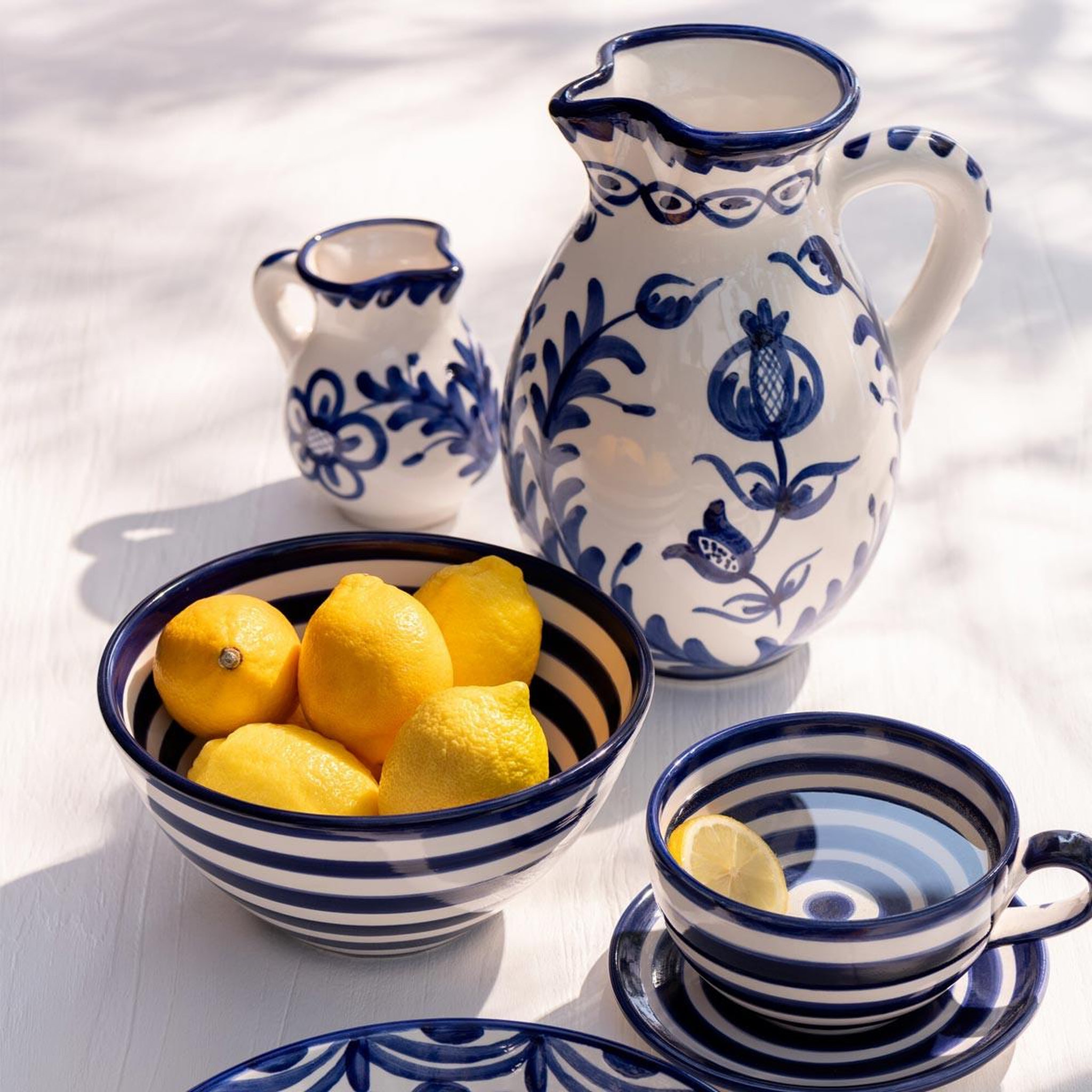Voir la diapositive 3 : J-LINE Pichet en Céramique  Granada  3,3L Bleu Cobalt