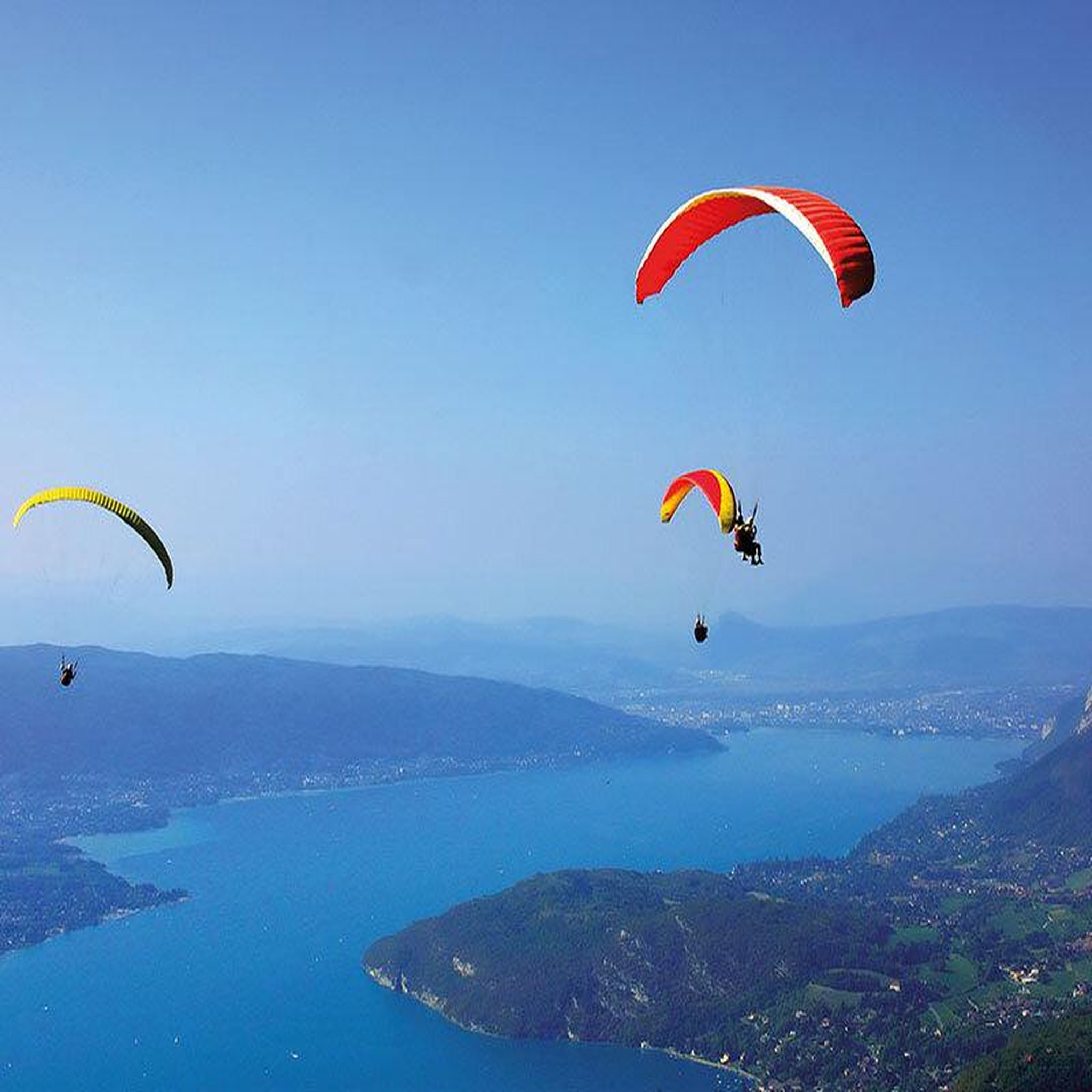 Voir la diapositive 4 : Smartbox Vol sensation en parapente de 15 min à annecy - coffret cadeau sport & aventure