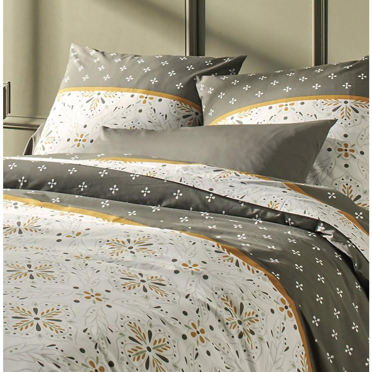 Home collection Parure housse de couetteavectaie oreiller coton percale tily havane
