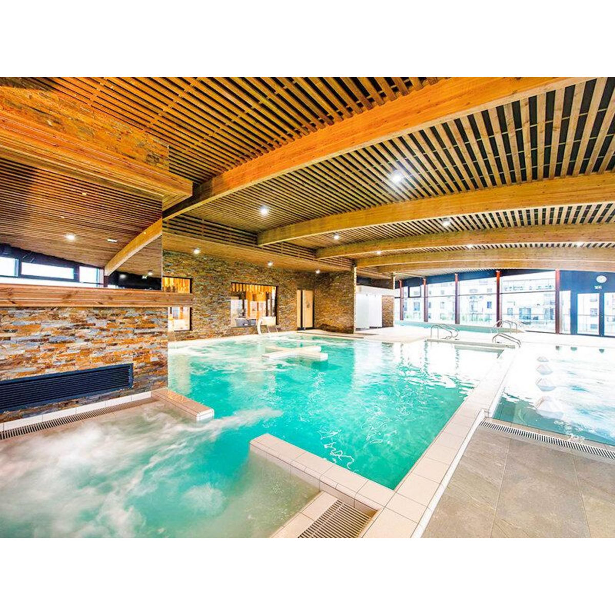 Smartbox 2 jours en hôtel 4* à Concarneau avec accès au spa - Coffret Cadeau Séjour