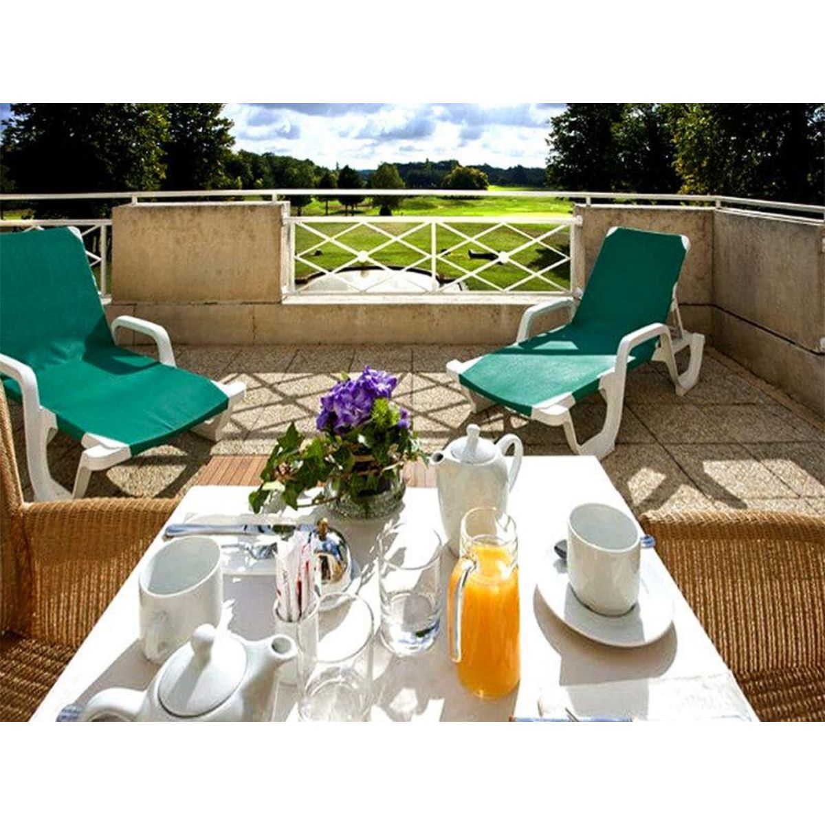 Smartbox 2 jours en famille dans un manoir près de Poitiers - Coffret Cadeau Séjour