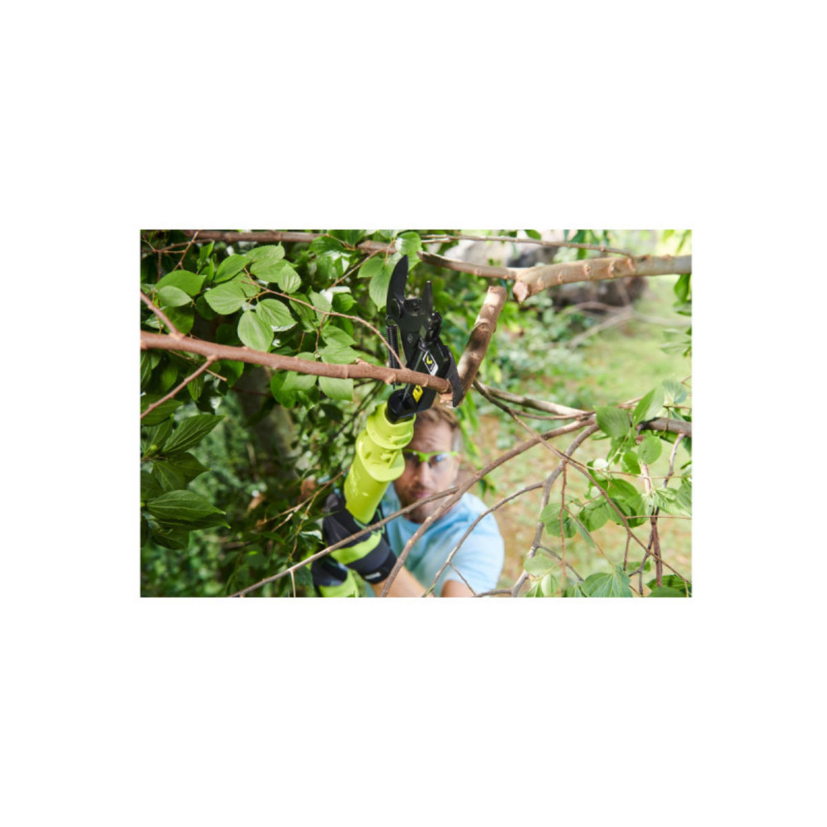 Ryobi Coupe-branches 18V RYOBI One+ - sans batterie ni chargeur OLP1832BX