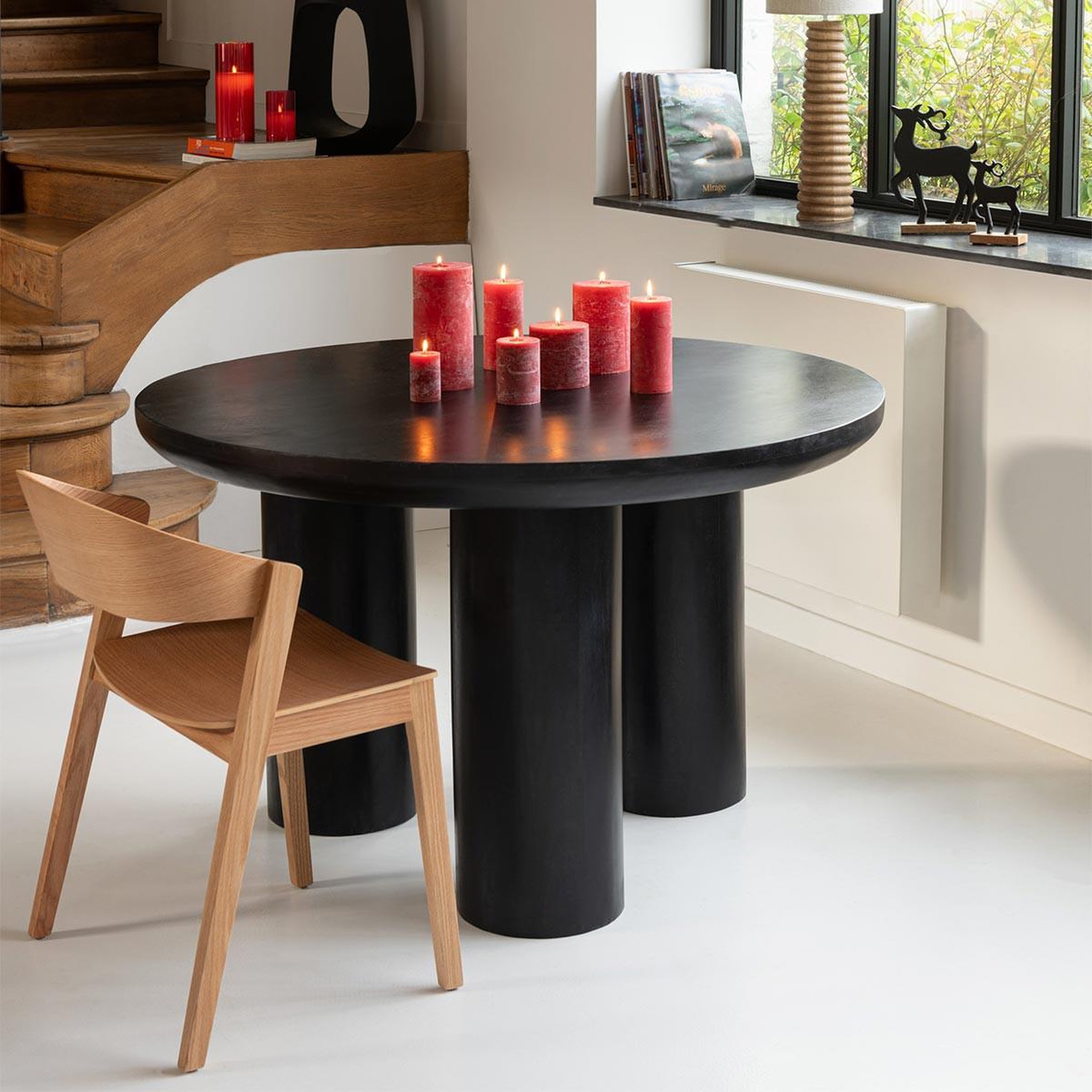 Voir la diapositive 5 : J-LINE Table à manger trio en bois  cave  120cm noir