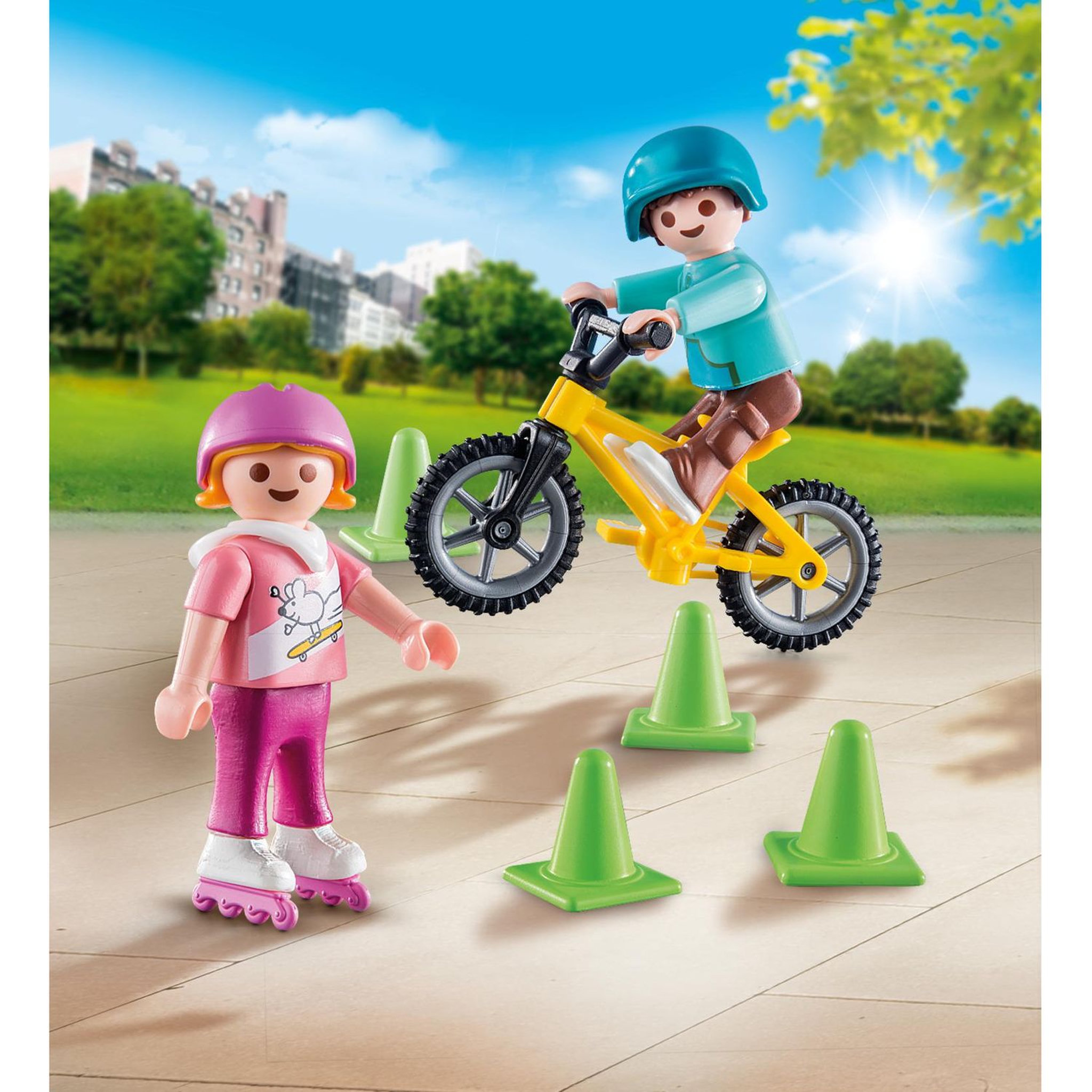 Voir la diapositive 3 : PLAYMOBIL  70061 Enfants avec Vélo et Rollers