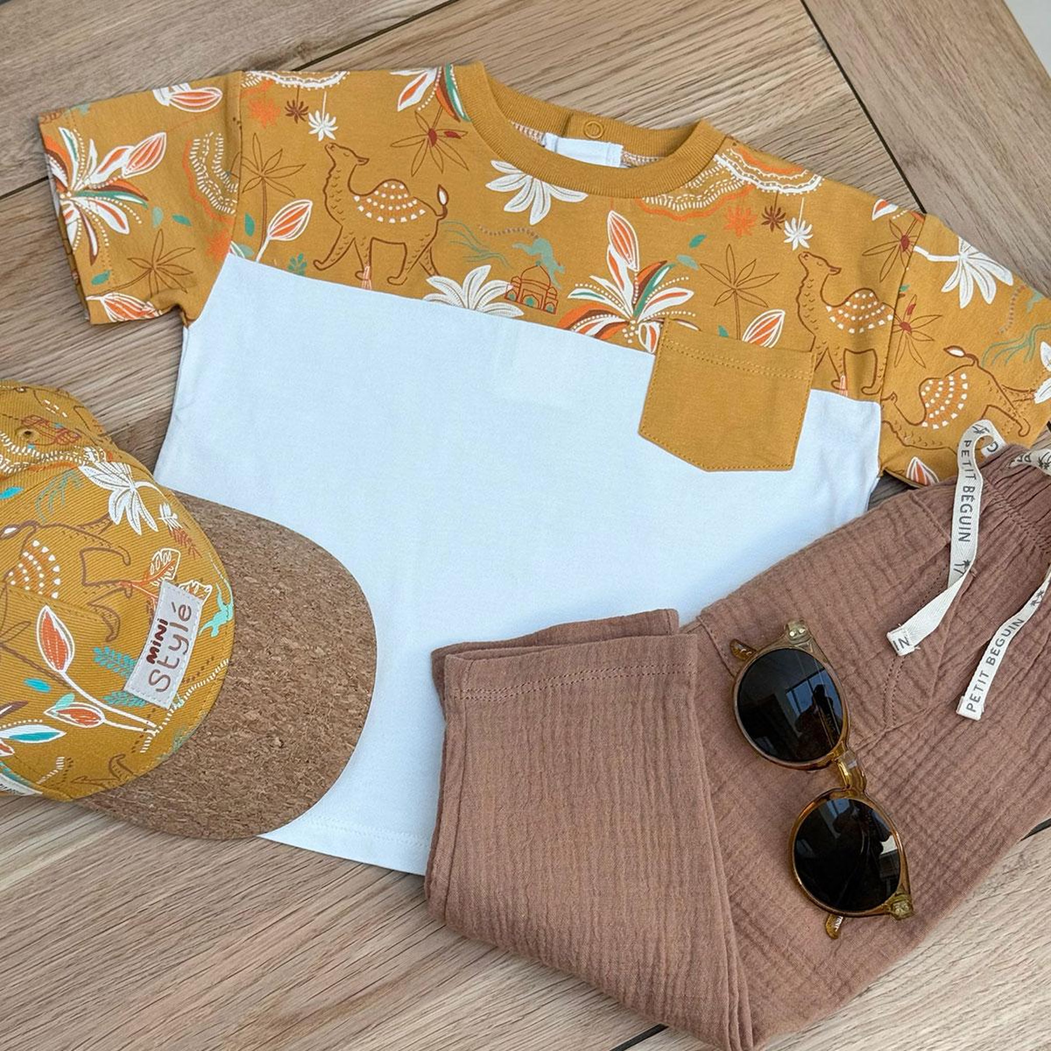 Voir la diapositive 5 : Petit Béguin T-shirt enfant Liwa