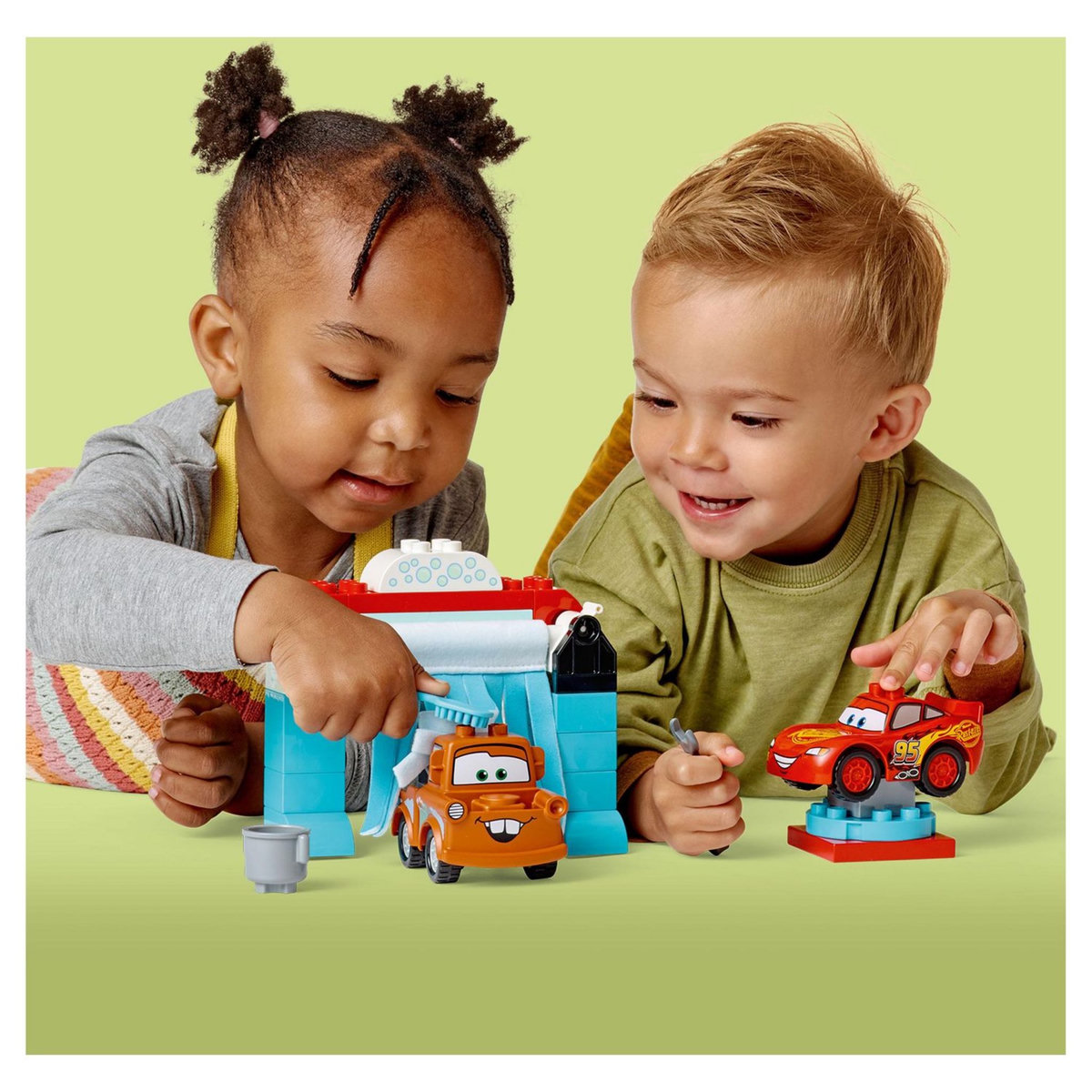 LEGO Duplo 10996 La station de lavage avec Flash Mc Queen et Martin, Jouet avec Voitures, Garçons et Filles 2 Ans