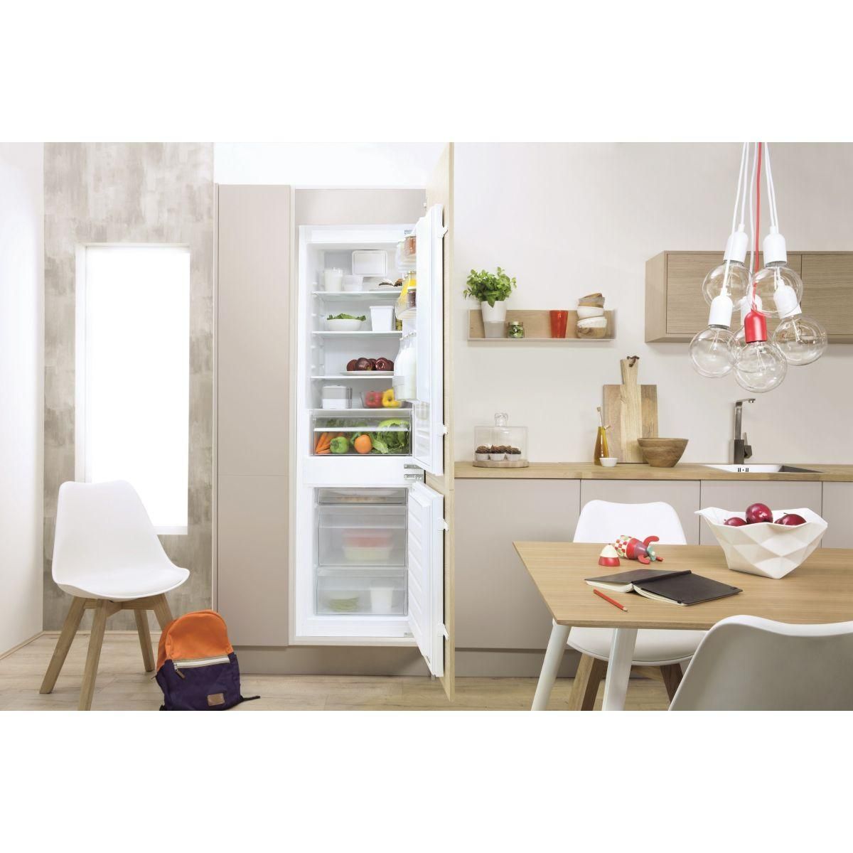 Indesit Réfrigérateur combiné encastrable BI18DC2