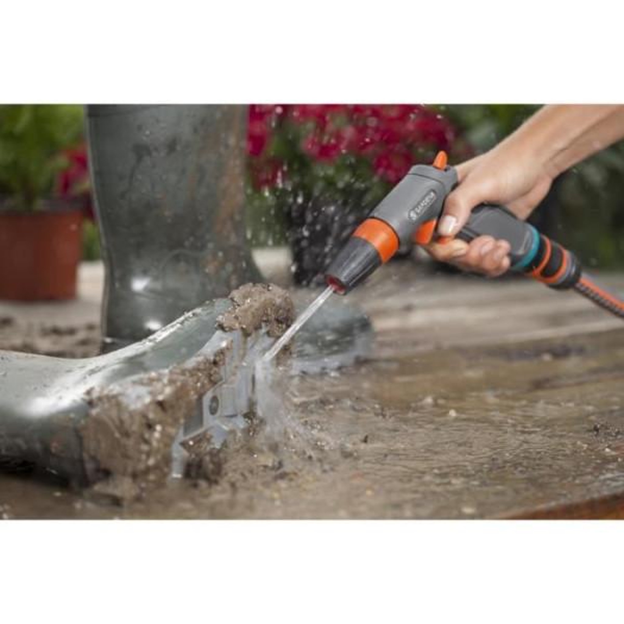 Voir la diapositive 4 : Gardena Pistolet d'arrosage et nettoyage gardena comfort - jet concentré & brume - verrouillage du jet - garantie 5 ans