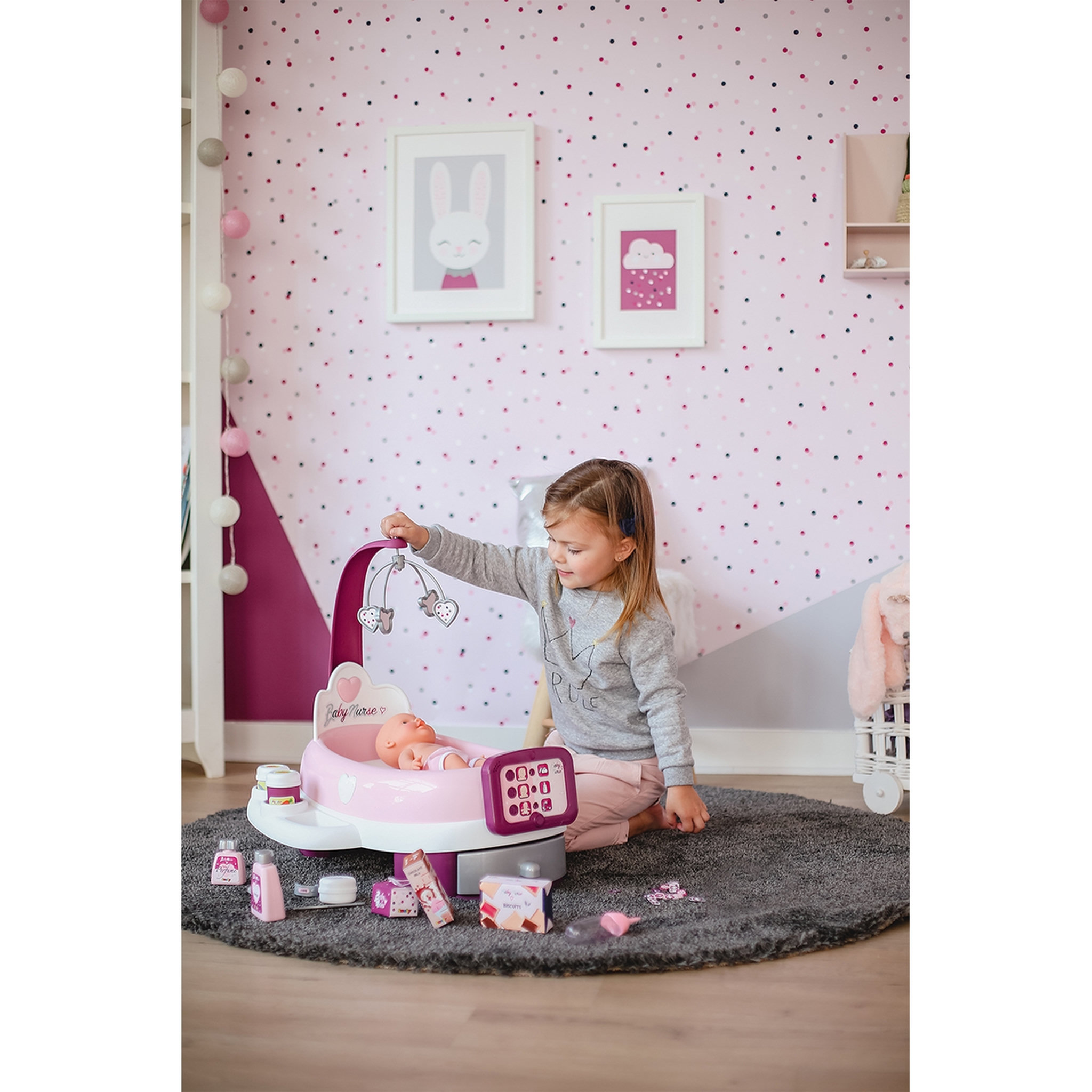 Voir la diapositive 6 : SMOBY Nursery électronique Baby Nurse
