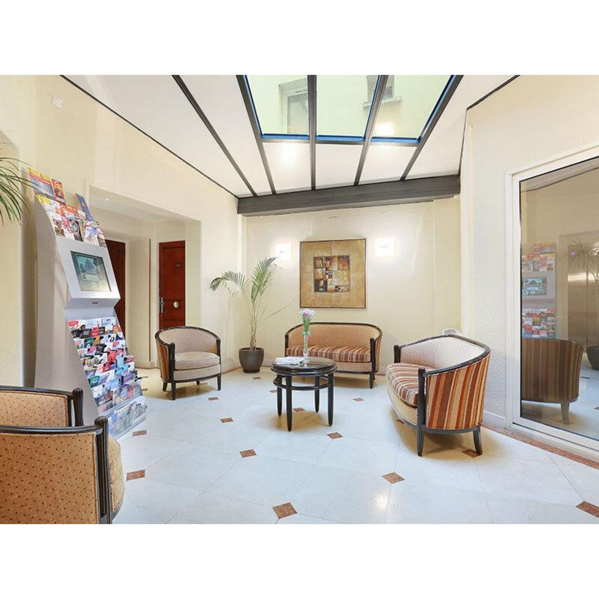 Smartbox Séjour à Paris pour 2 : 3 jours à l'Hôtel Beaugrenelle Tour Eiffel - Coffret Cadeau Séjour