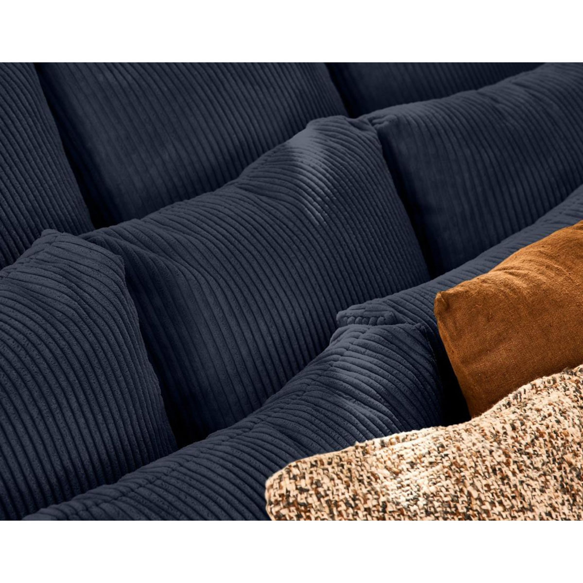 LISA DESIGN Amadora - canapé droit 4 places en velours côtelé