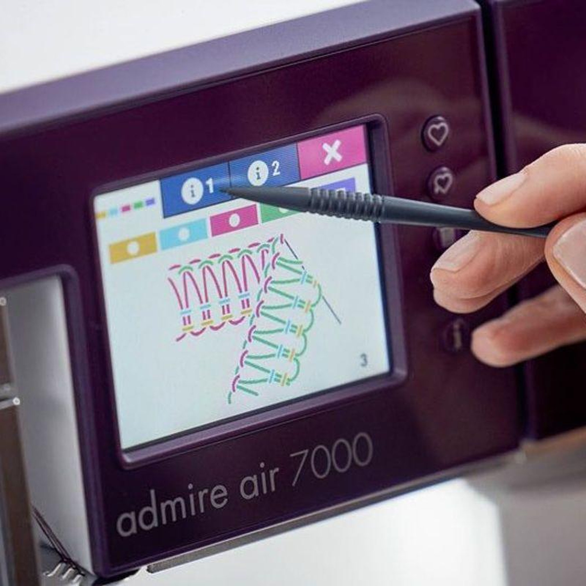Voir la diapositive 3 : Pfaff Surjeteuse pfaff admire air 7000