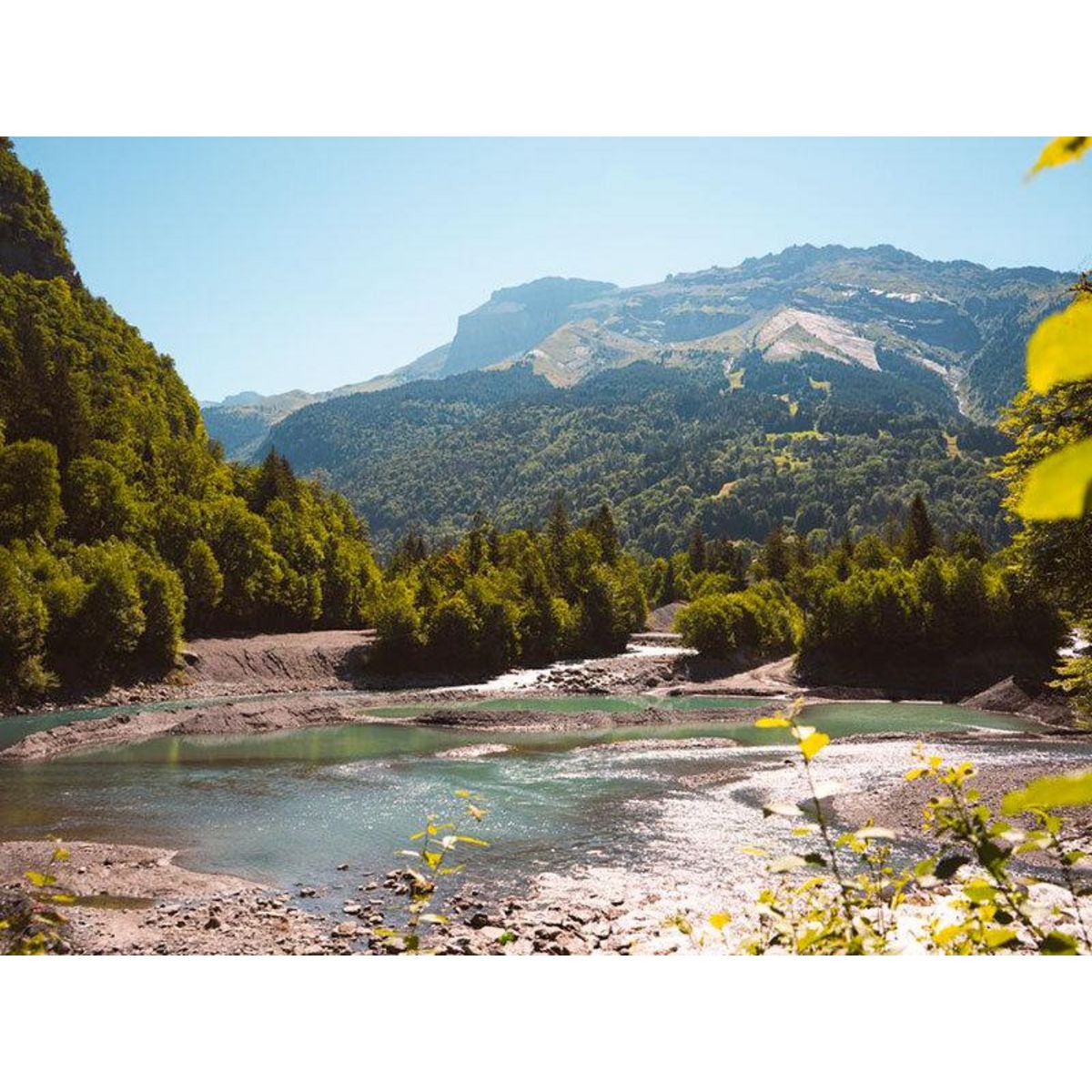 Smartbox Séjour en chalet à la montagne : 2 jours en chambre d'hôtes avec spa près de Samoëns - Coffret Cadeau Séjour