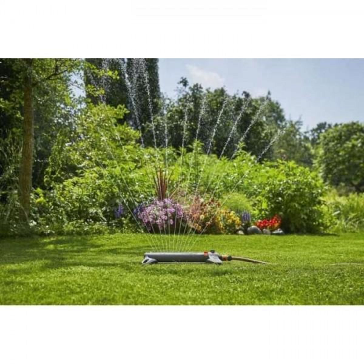 Gardena Arroseur  oscillant AquaZoom S - GARDENA - Surface 150m² - Portée 15m max - Résistant UV et gel - Garantie 5 ans