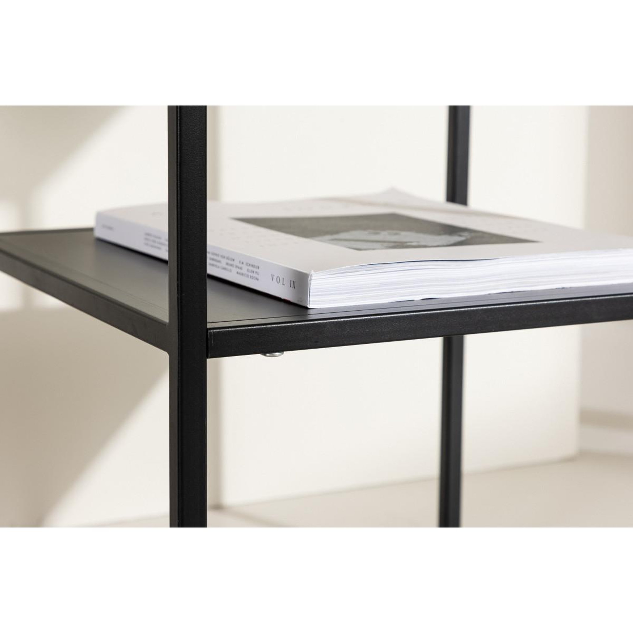 Voir la diapositive 5 : Paris Prix Table d'appoint design  sao paulo  55cm noir