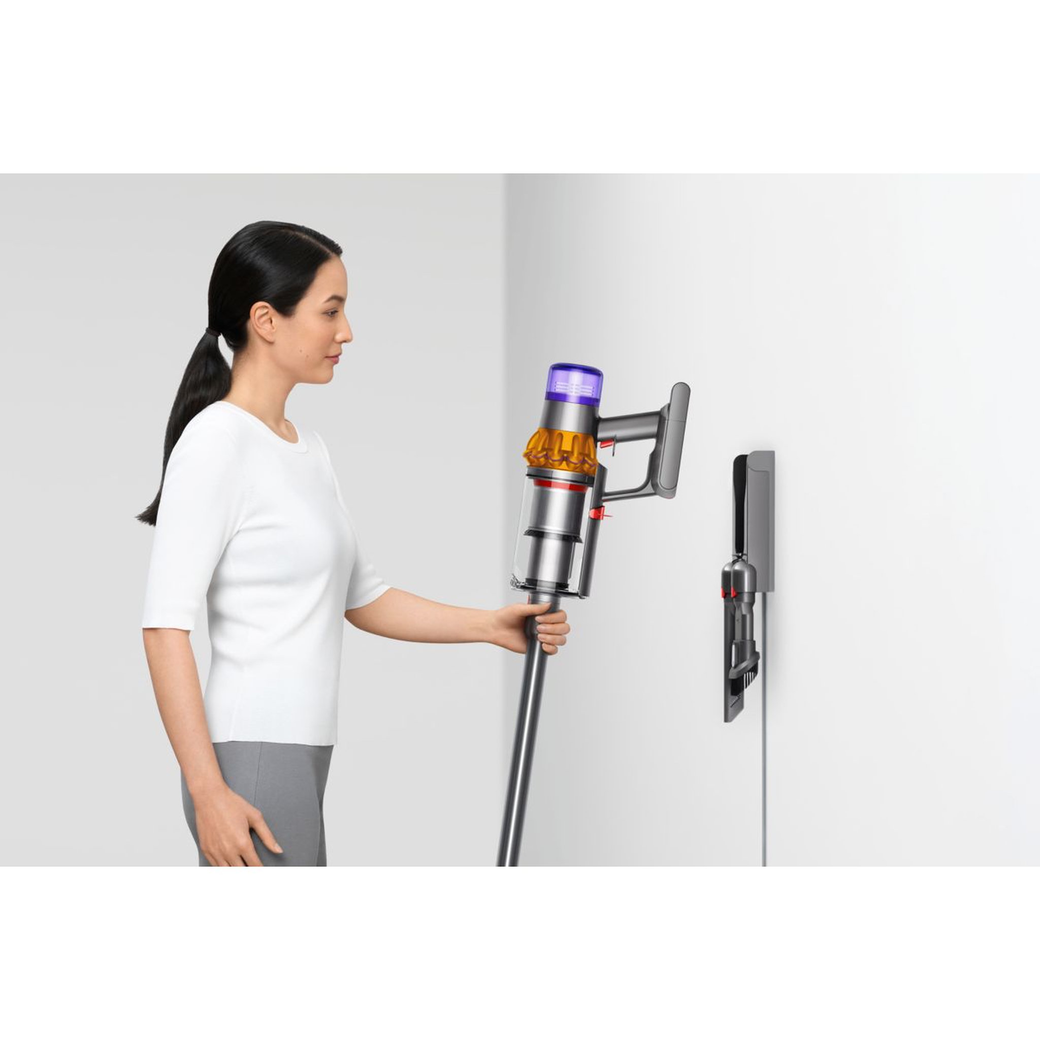 Voir la diapositive 2 : Dyson Aspirateur balai V15 Detect Absolute