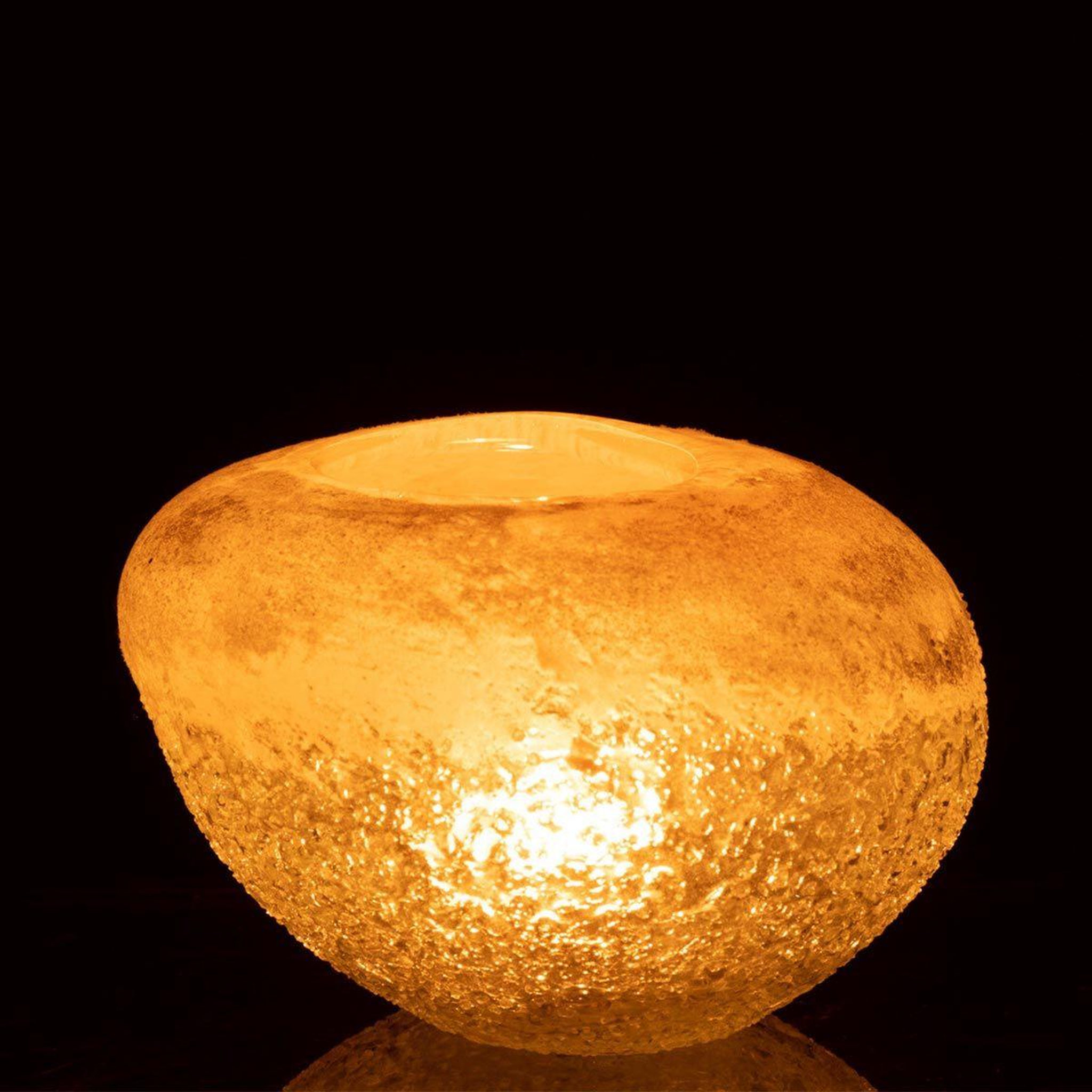 Voir la diapositive 3 : J-LINE Vase boule en verre  sumina  13cm beige