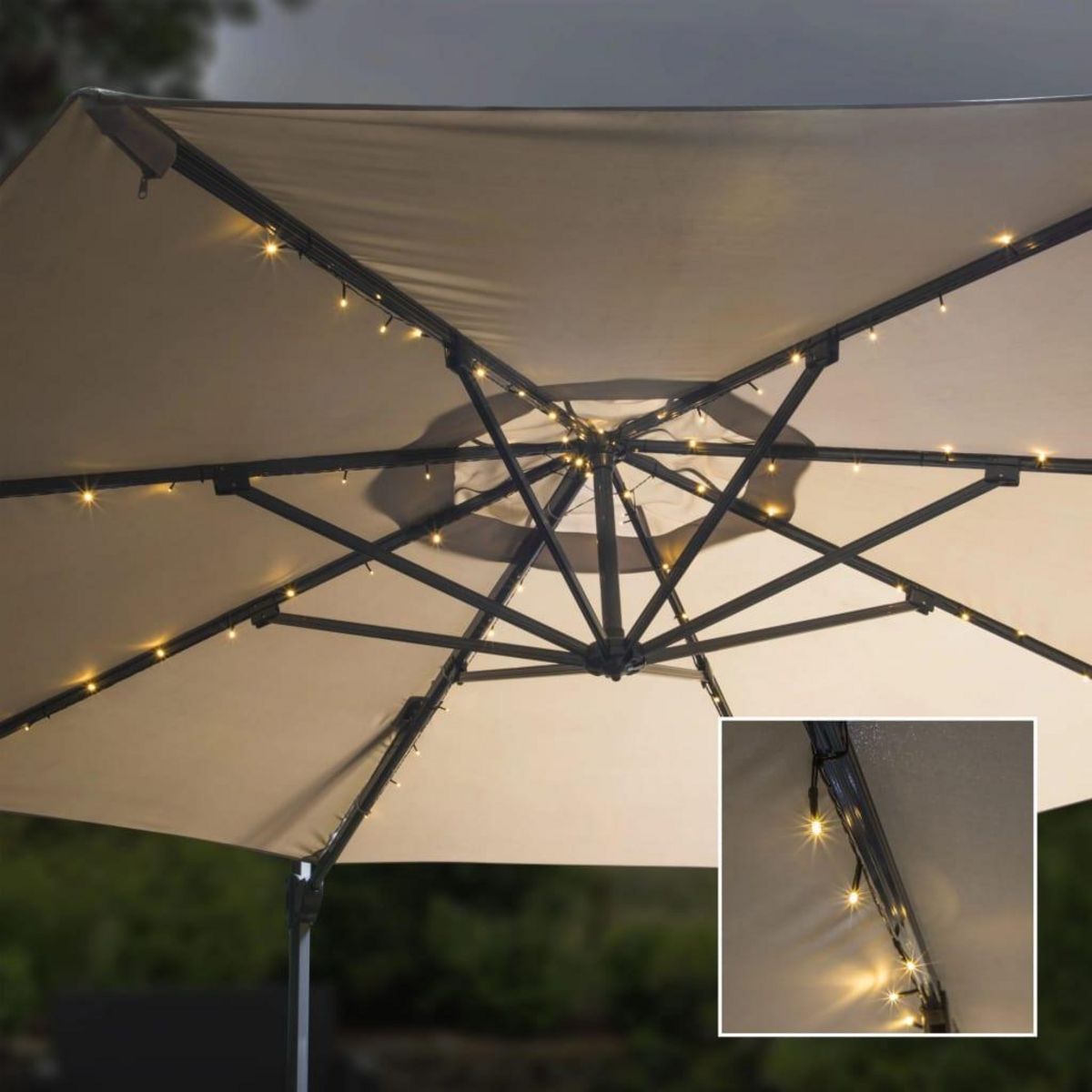 HI HI Guirlande lumineuse a LED pour Parasol 130 cm