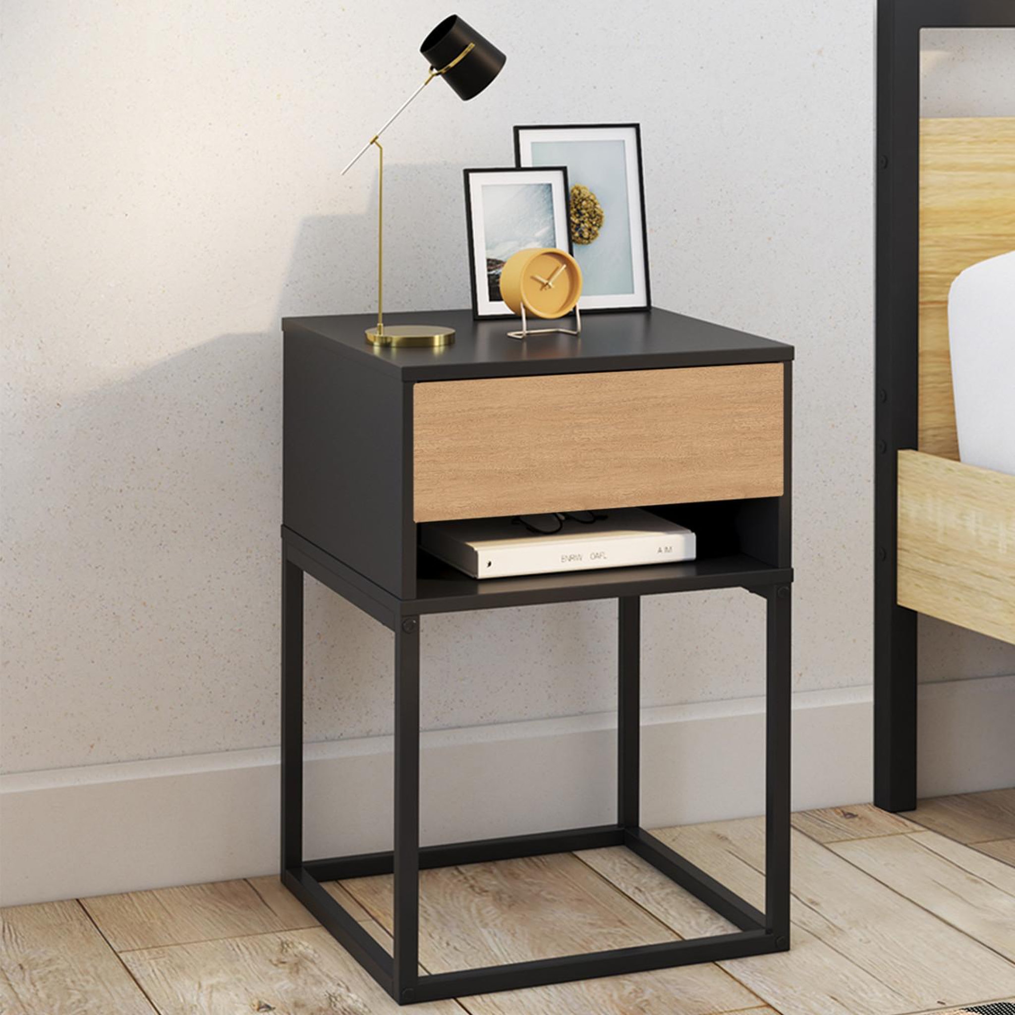 Voir la diapositive 2 : ID MARKET Lot de 2 tables de chevet ernest 1 tiroir et 1 niche noir et façon hêtre