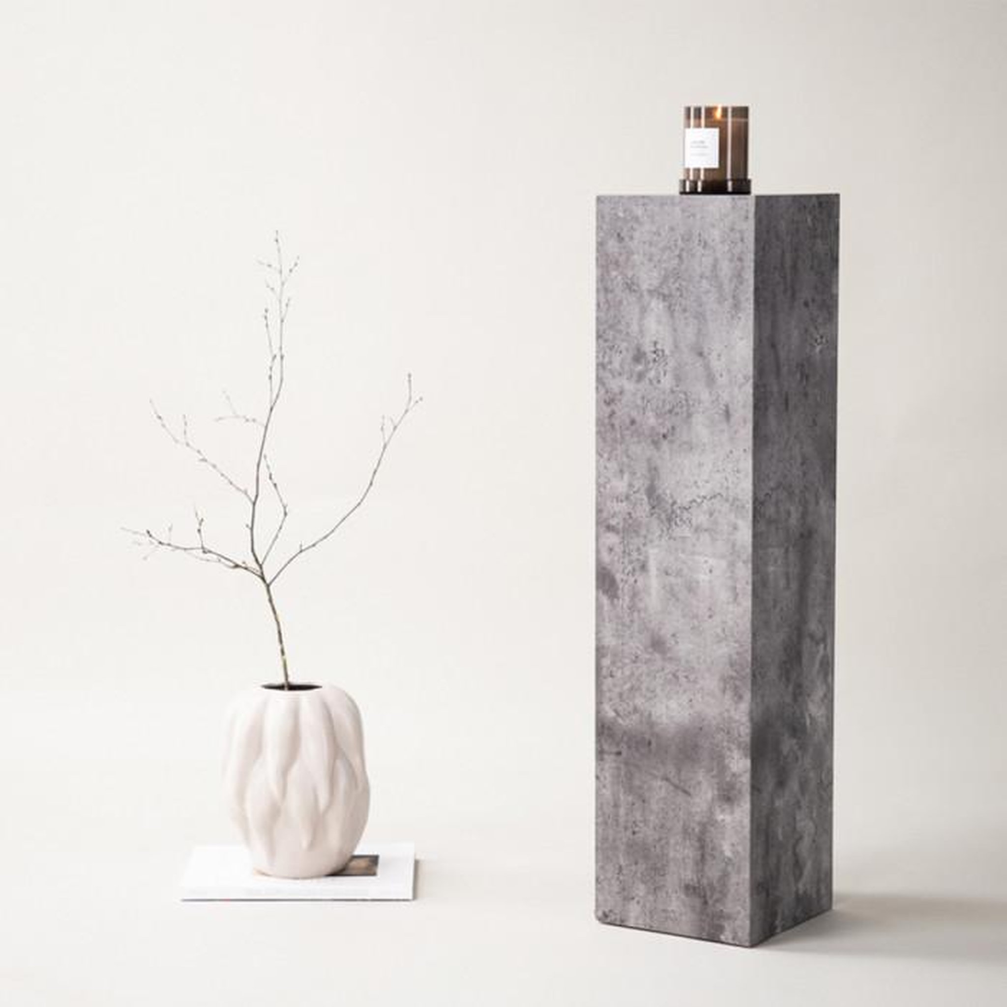 Voir la diapositive 4 : Paris Prix Sellette Décorative  Ramsvik  95cm Gris