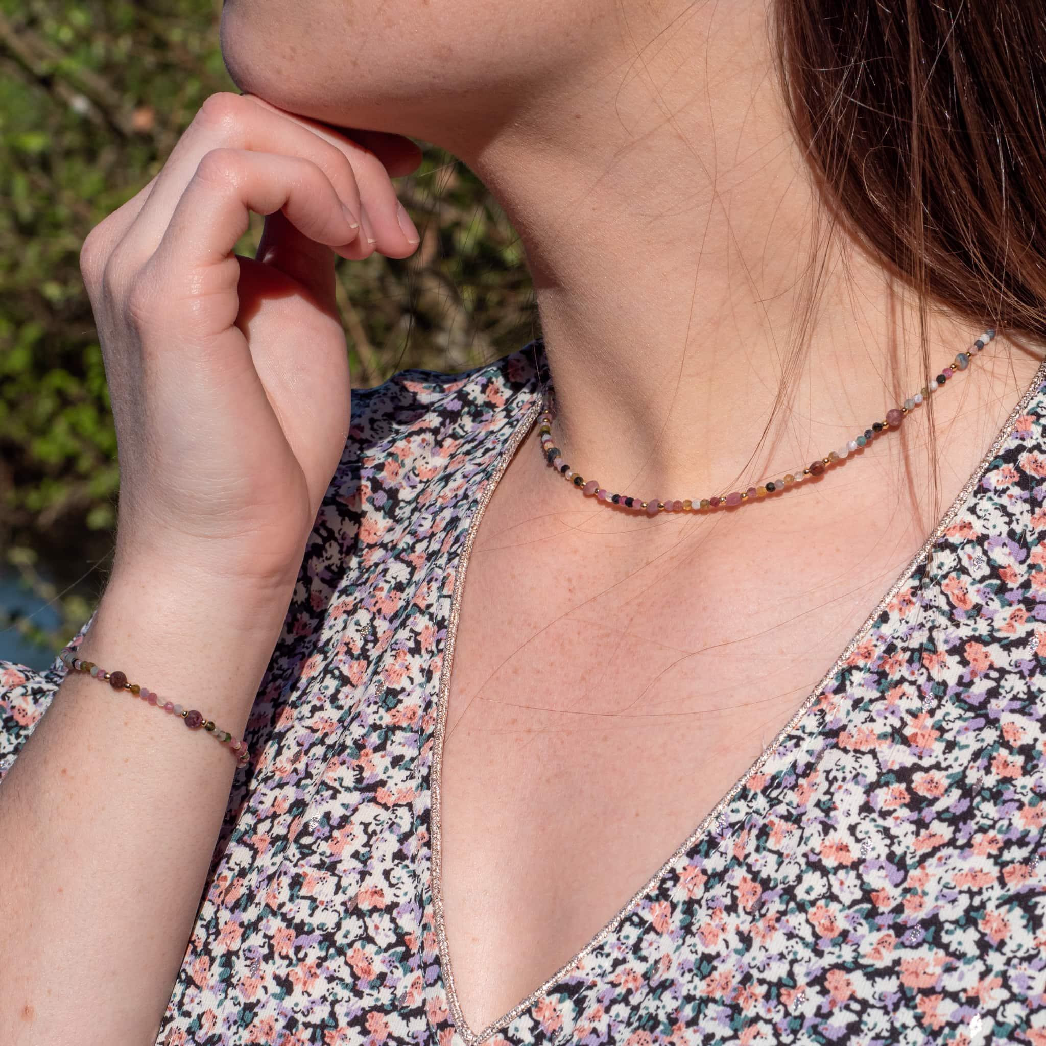 Voir la diapositive 4 : SLOYA Collier Paloma en pierres Tourmaline
