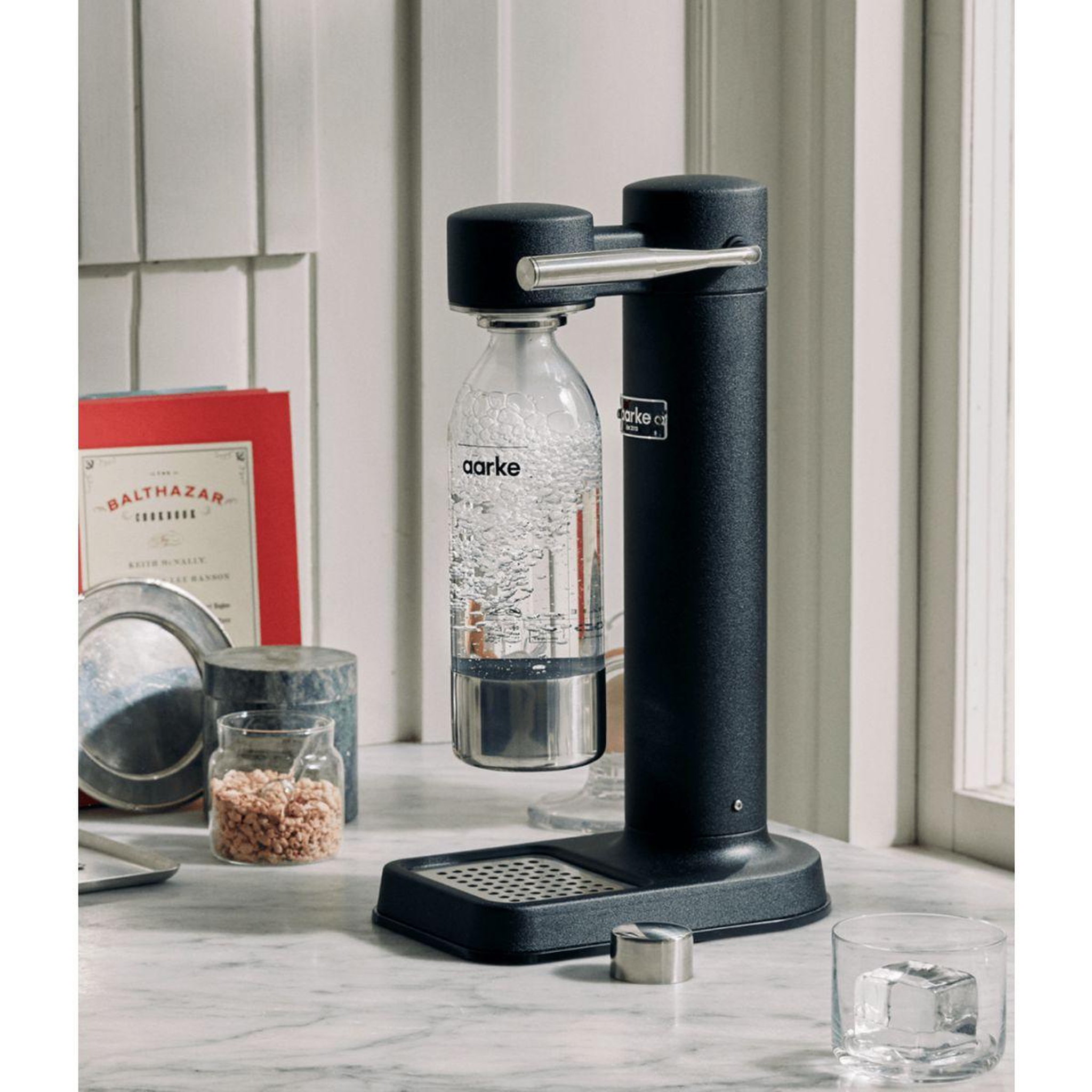 Voir la diapositive 2 : AARKE Machine à soda carbonator 3 noir mat