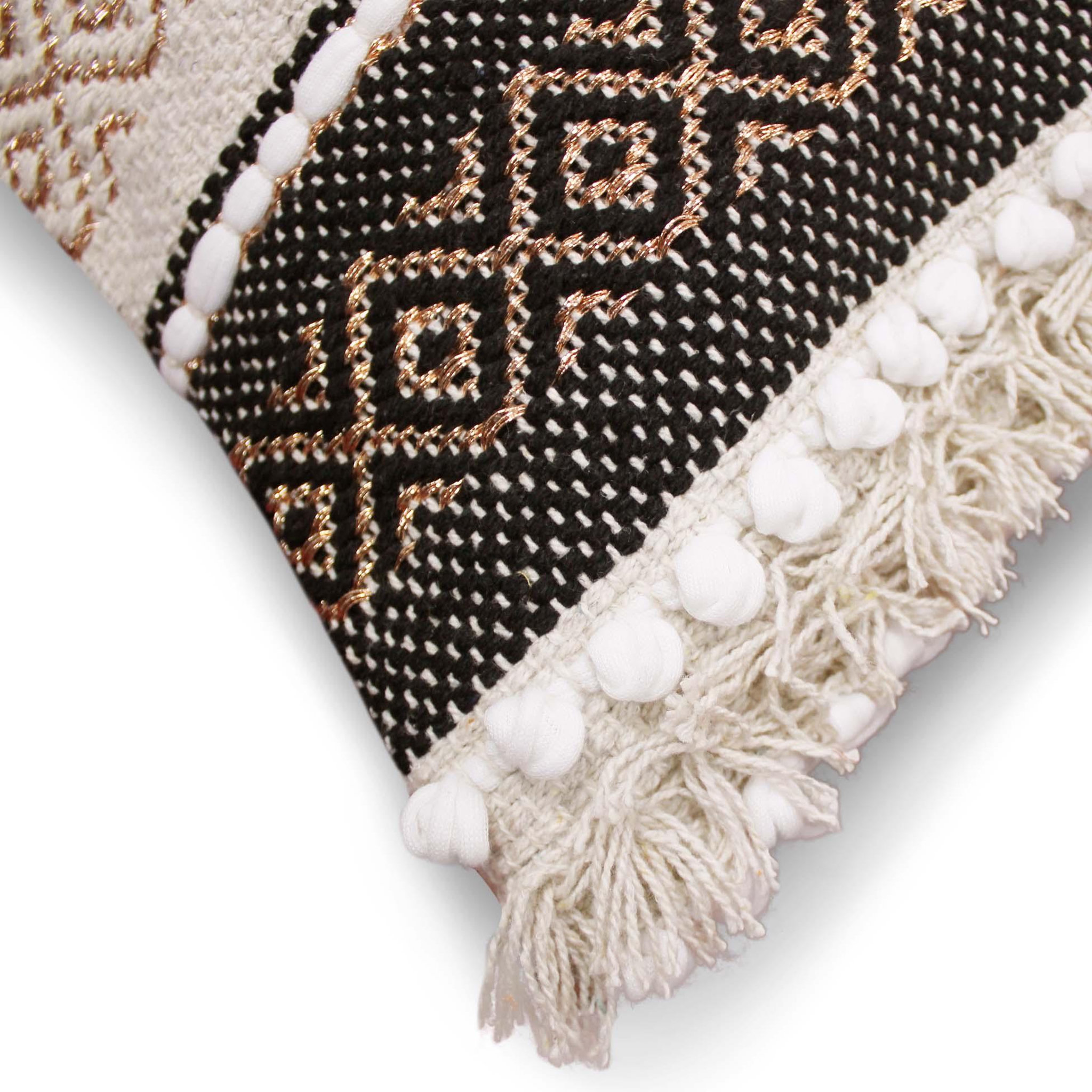 Voir la diapositive 3 : Eden Coussin a franges mirage design et moderne