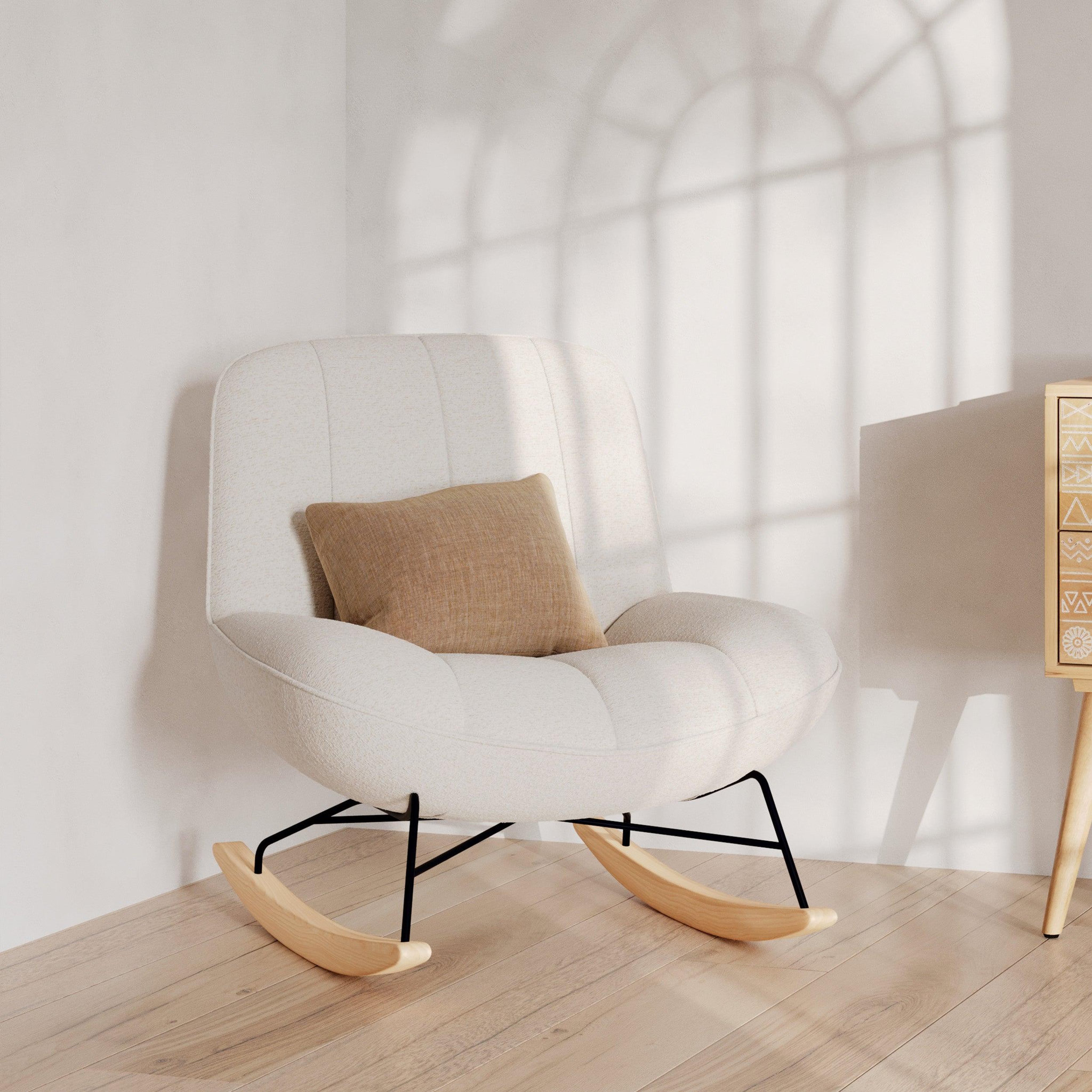 Voir la diapositive 2 : MAISON PAVANE Rocking chair en tissu bouclette blanc cassé-Alvin