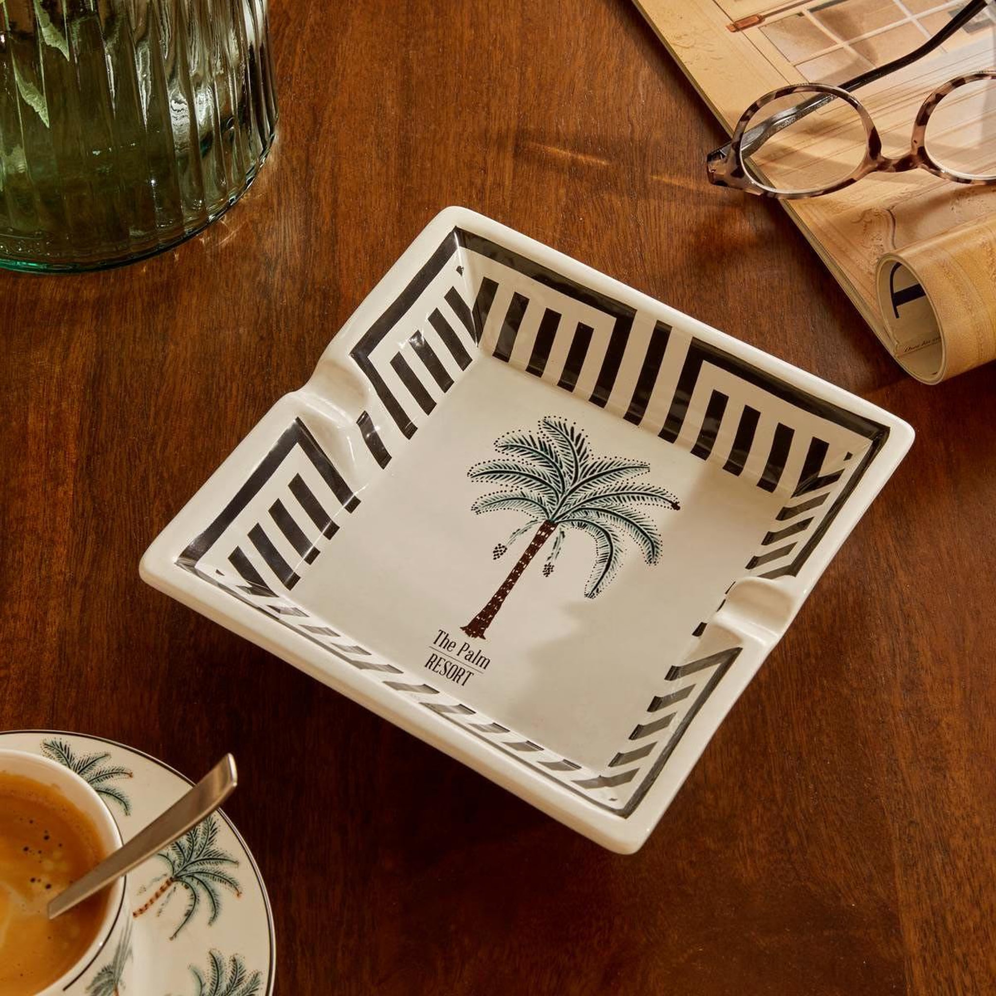 Voir la diapositive 3 : ATMOSPHERA Cendrier en dolomite  the palm resort  18cm blanc